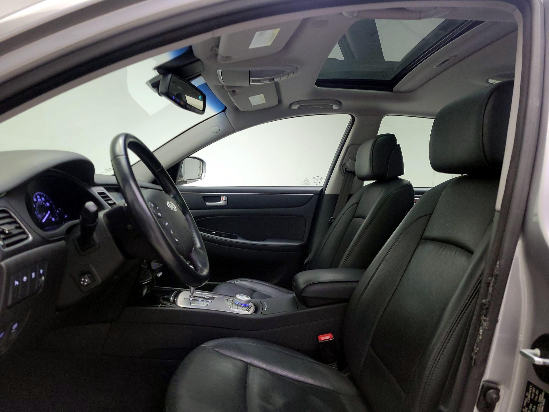 Thumbnail: 2013 Hyundai Genesis - 20