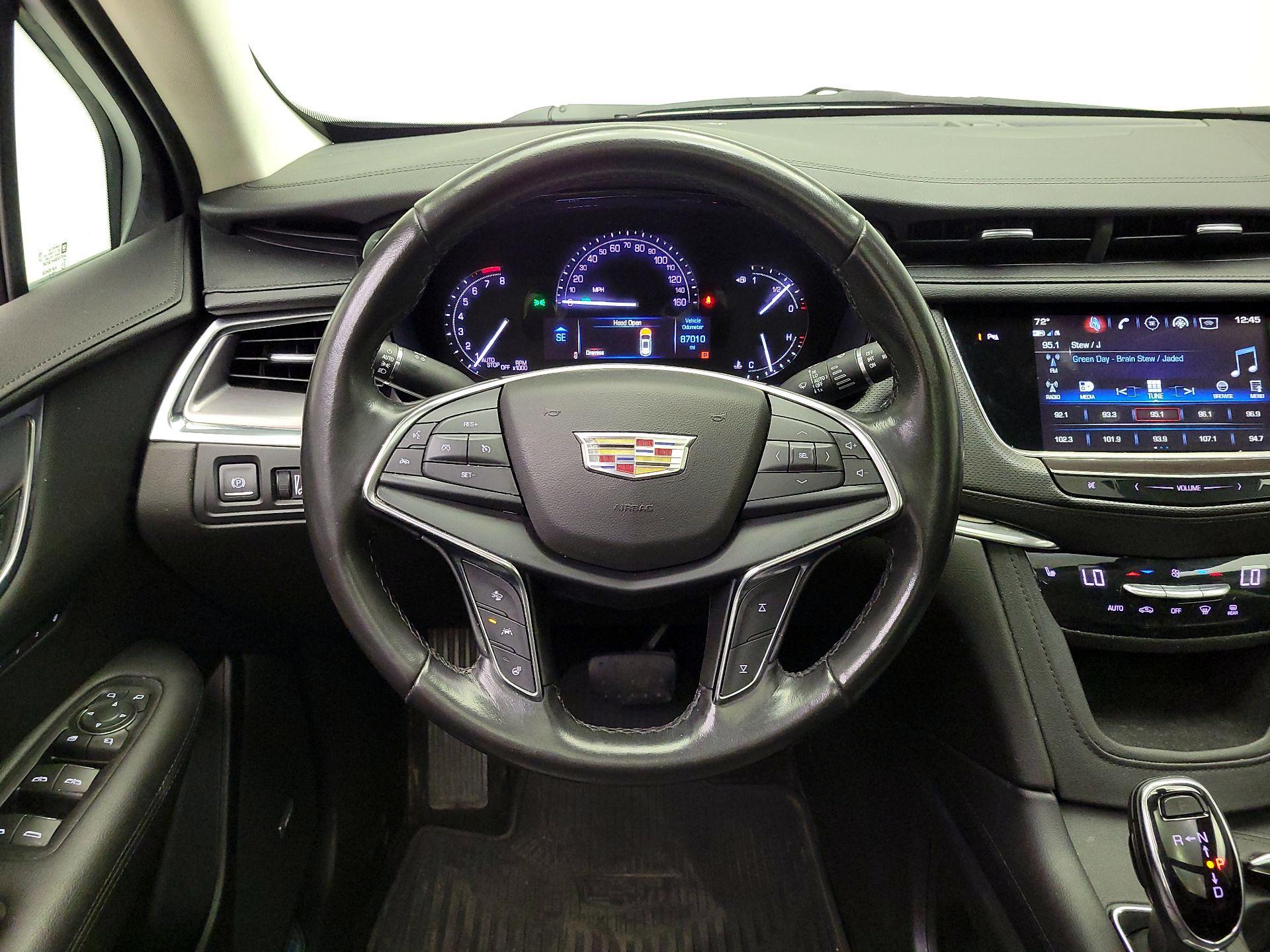 Thumbnail: 2019 Cadillac XT5 - 10