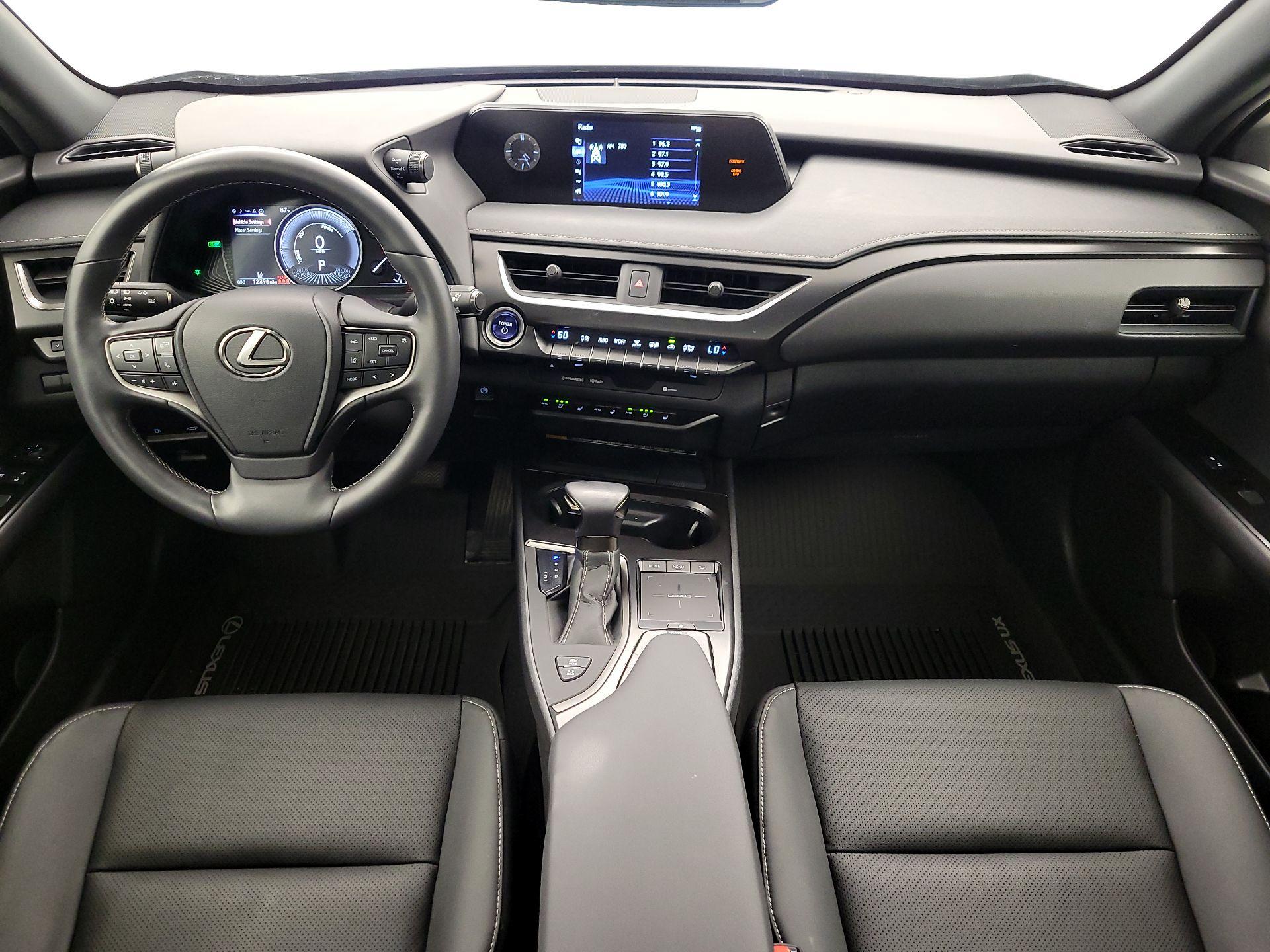 Thumbnail: 2021 Lexus UX - 9