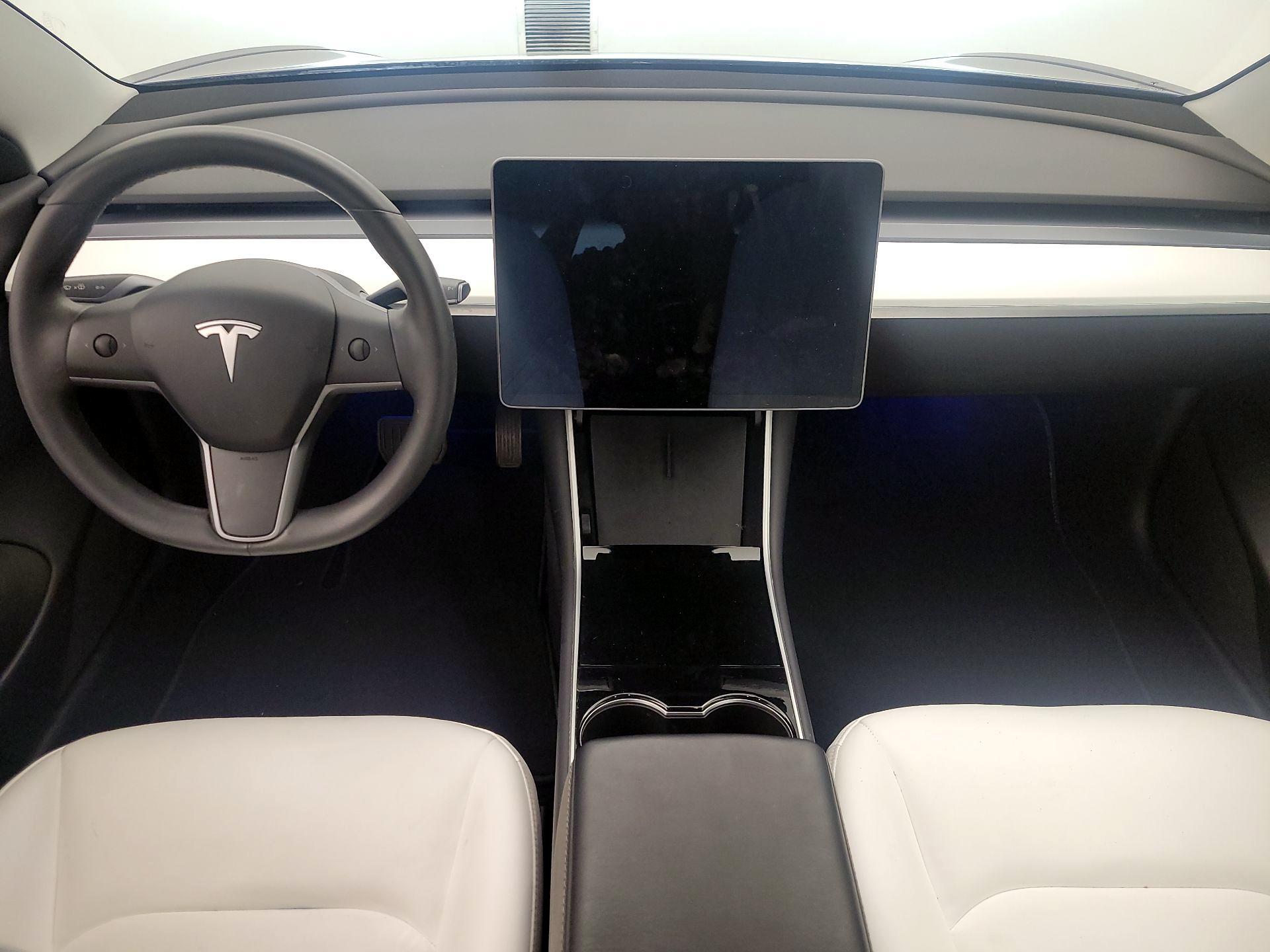Thumbnail: 2020 Tesla Model 3 - 17