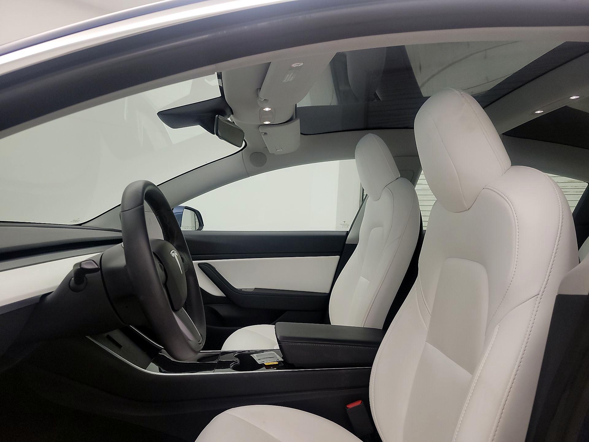 Thumbnail: 2020 Tesla Model 3 - 18