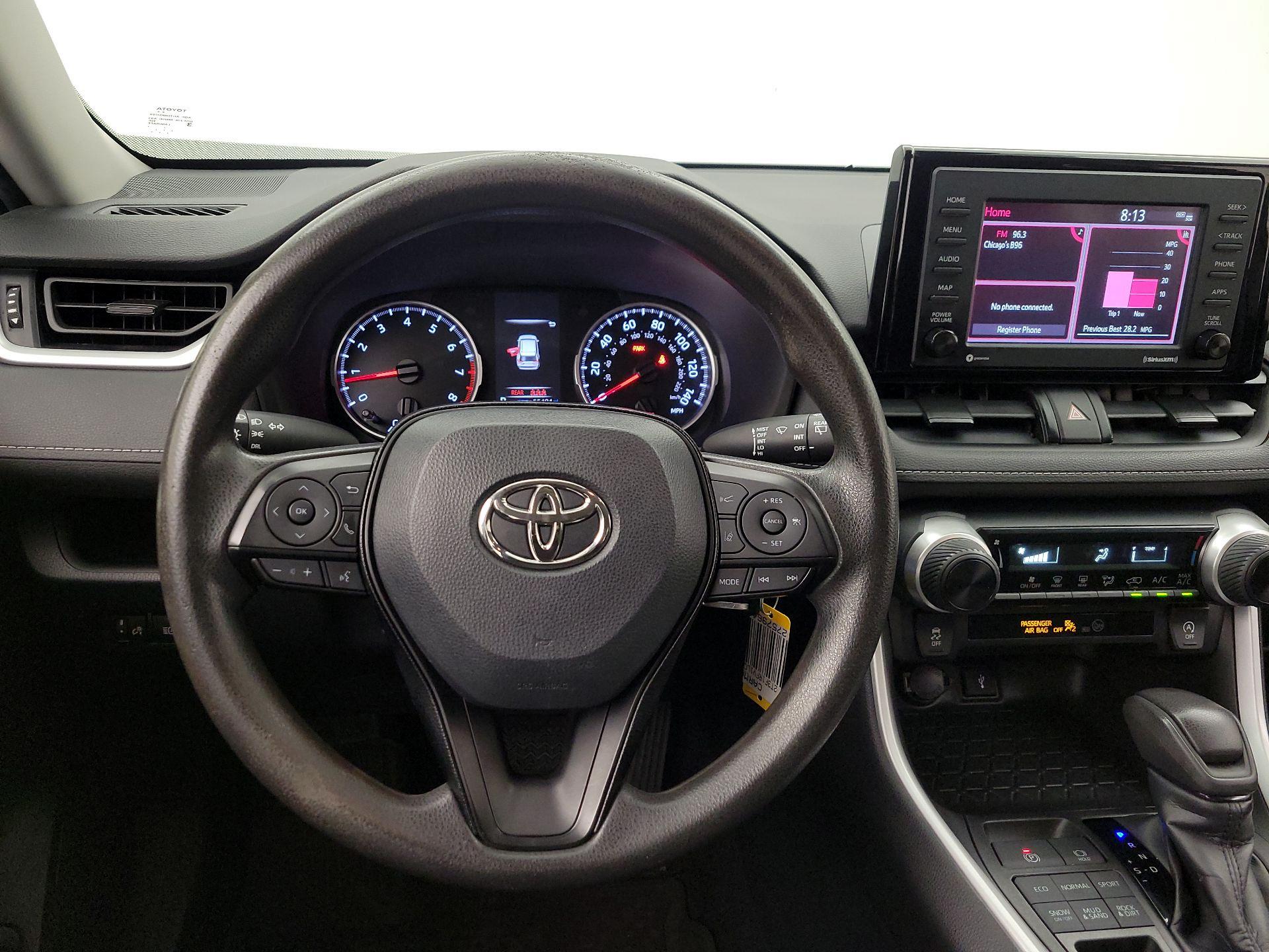 Thumbnail: 2020 Toyota RAV4 - 10