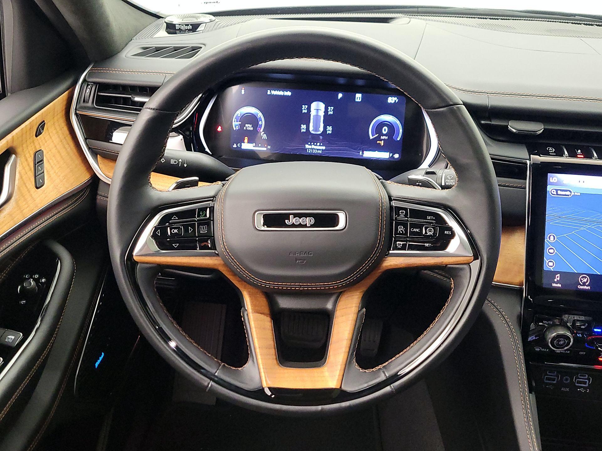 Thumbnail: 2023 Jeep Grand Cherokee - 10