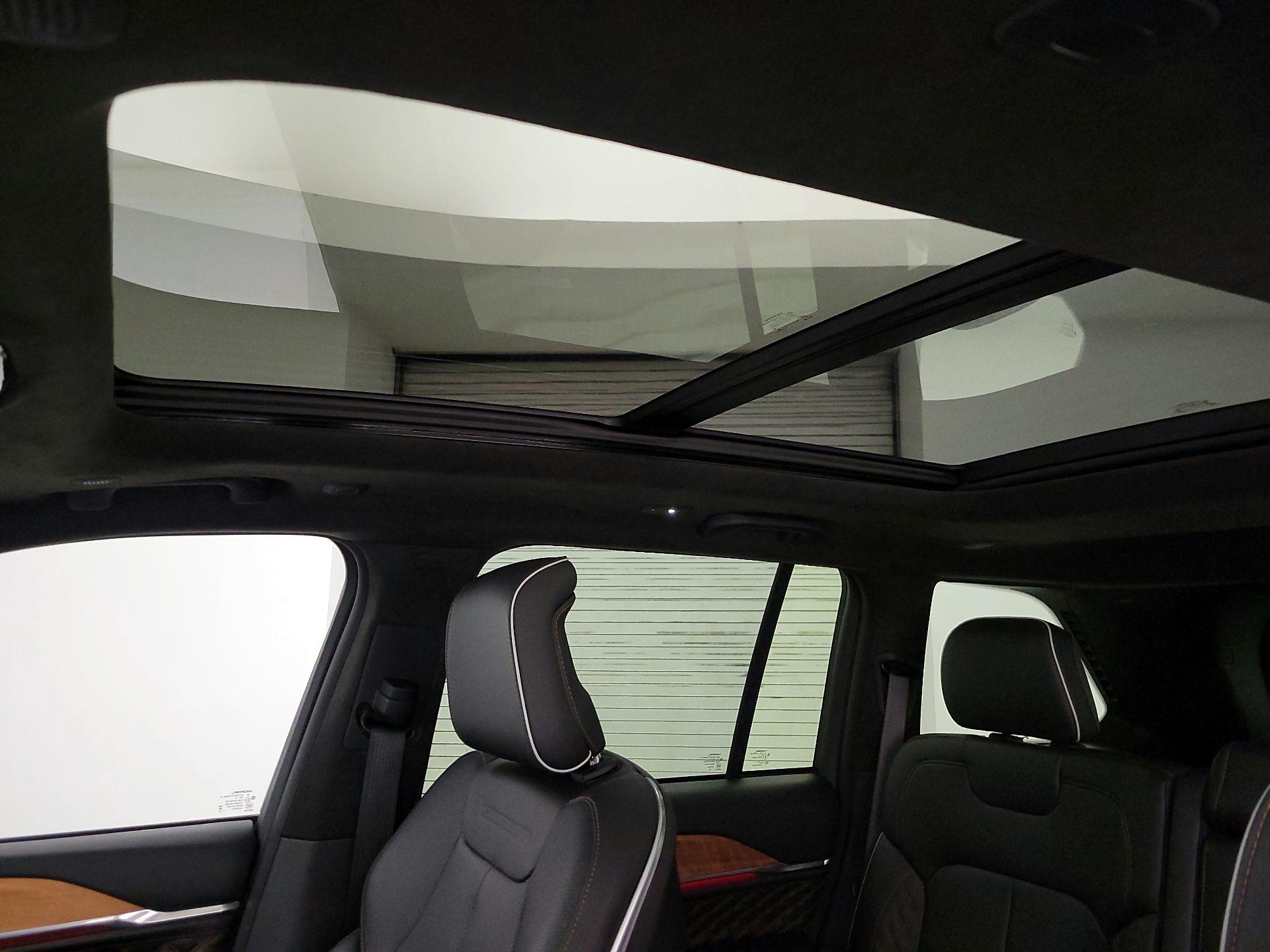 Thumbnail: 2023 Jeep Grand Cherokee - 20