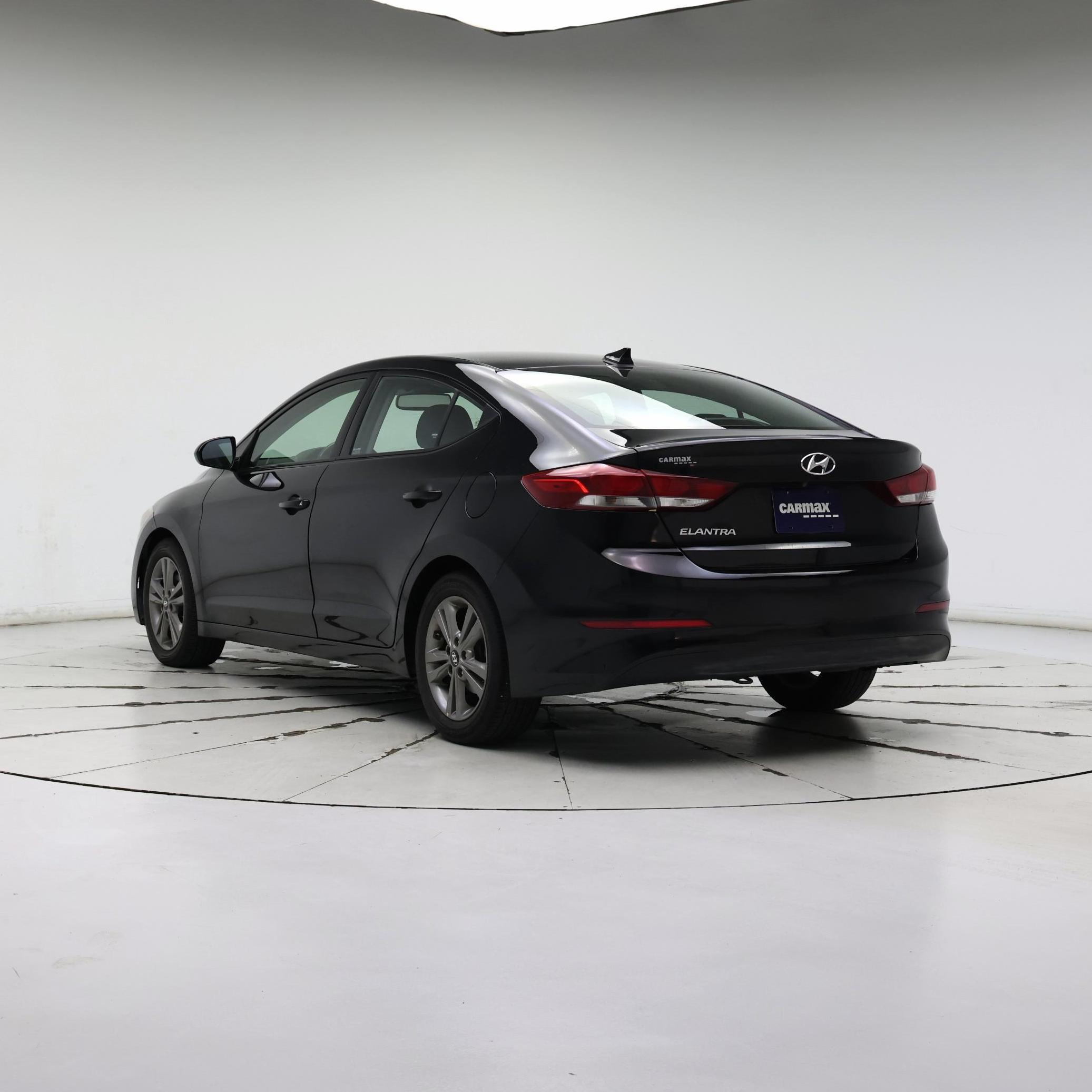 Thumbnail: 2018 Hyundai Elantra - 2