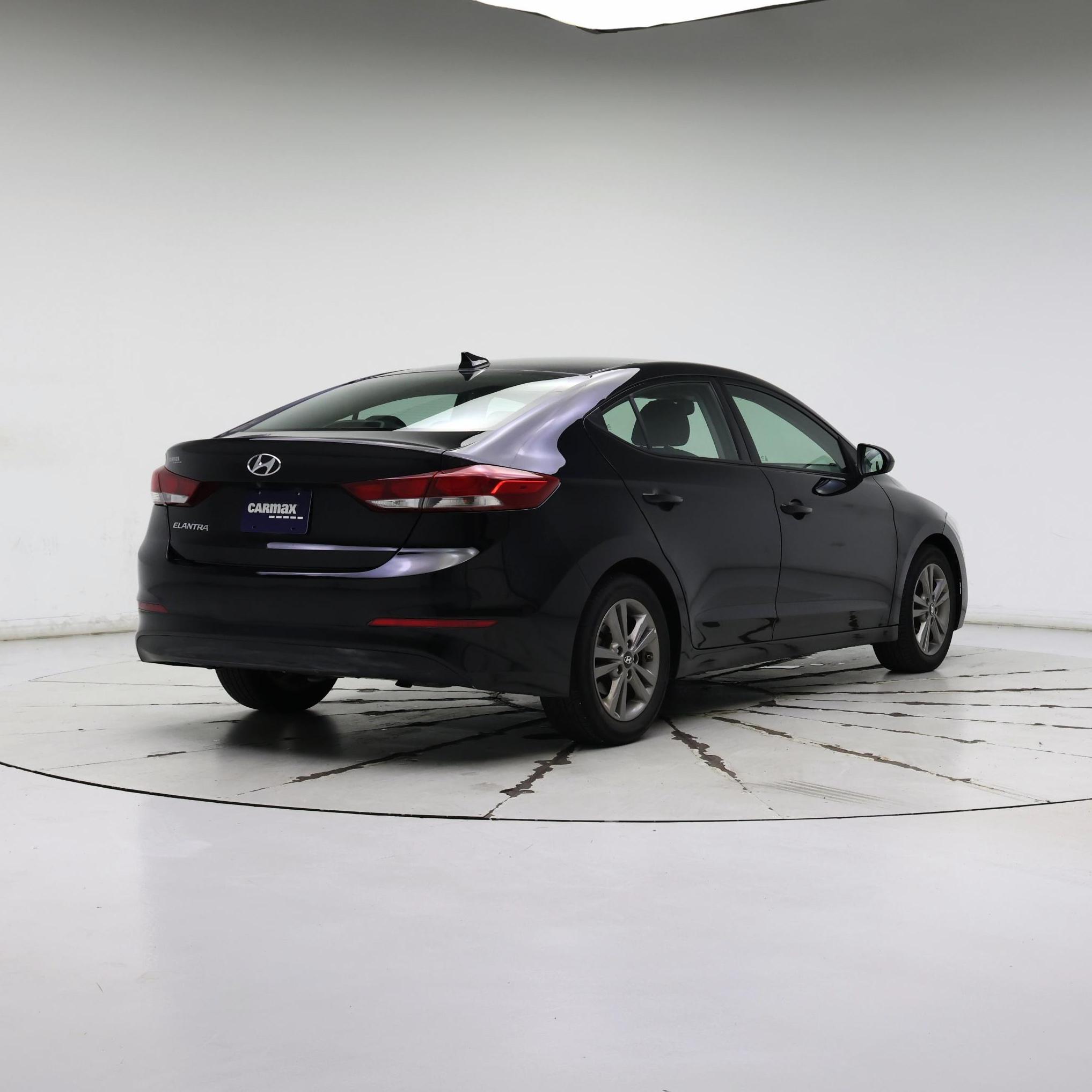 Thumbnail: 2018 Hyundai Elantra - 8