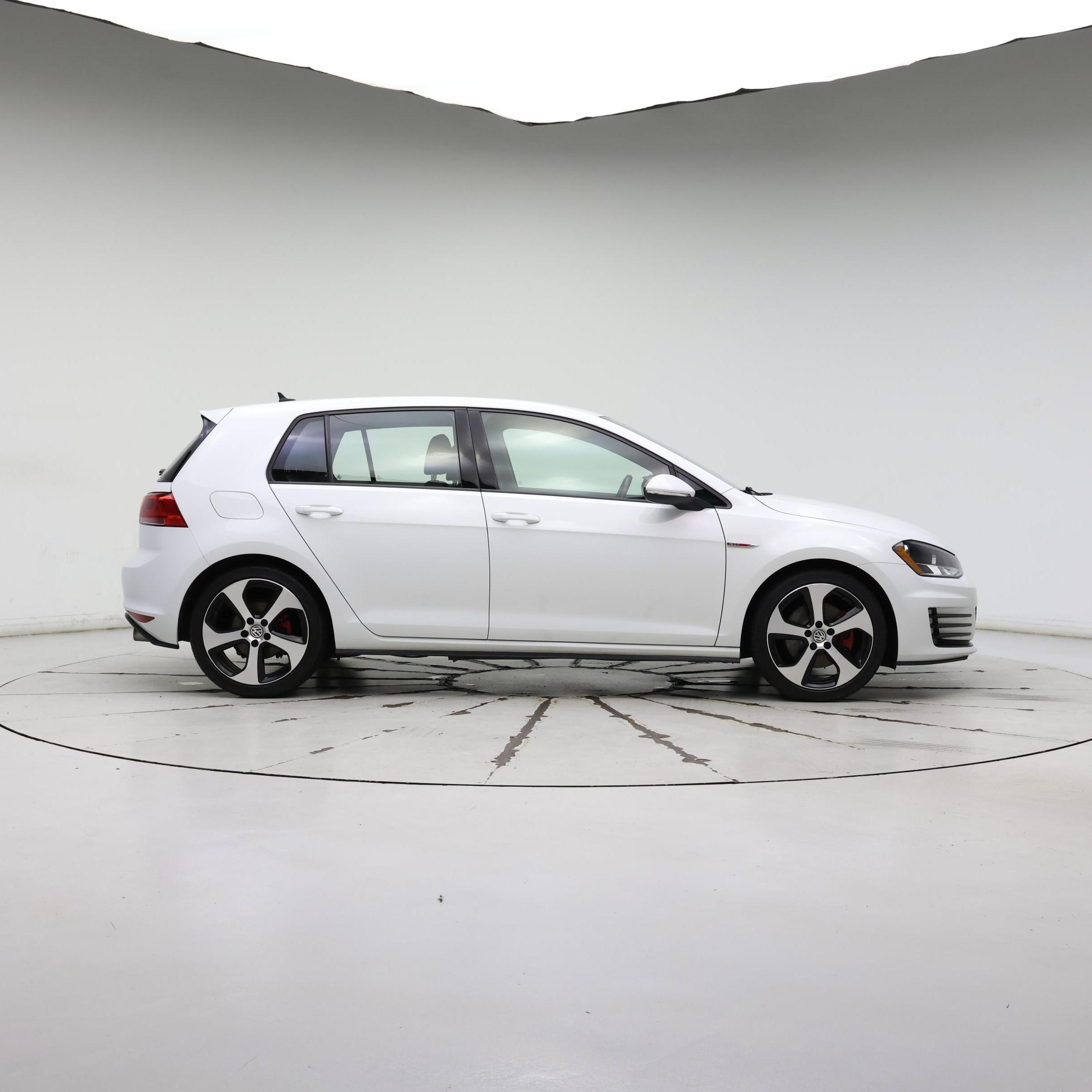 Thumbnail: 2016 Volkswagen Golf - 7
