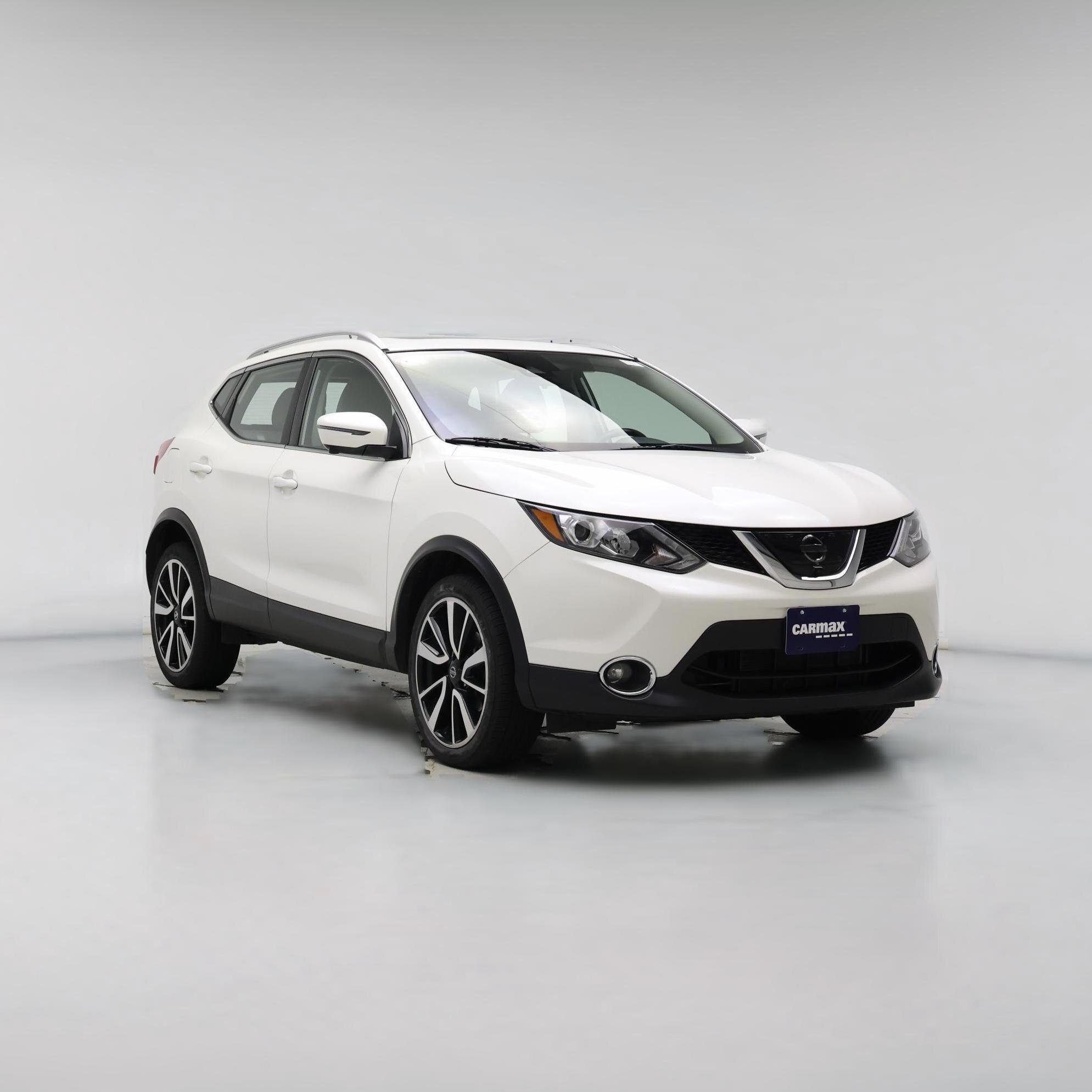 Thumbnail: 2017 Nissan Rogue Sport - 1