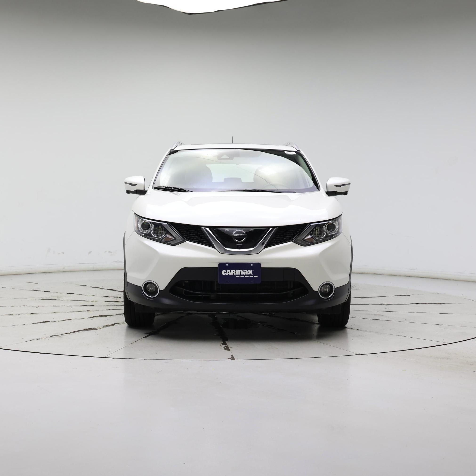 Thumbnail: 2017 Nissan Rogue Sport - 5