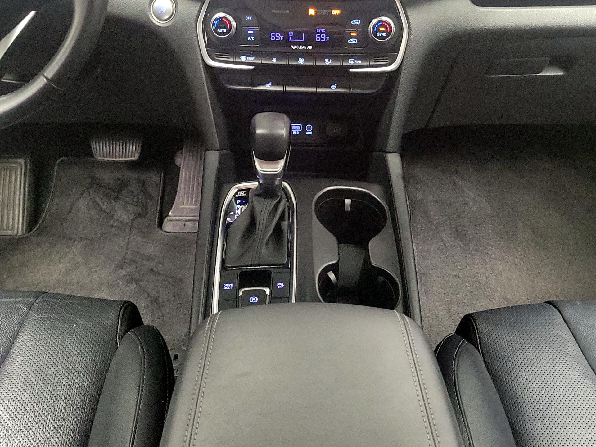 Thumbnail: 2019 Hyundai Santa Fe - 17