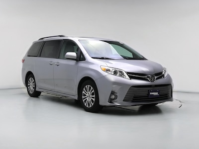 Silver 2018 Toyota Sienna XLE