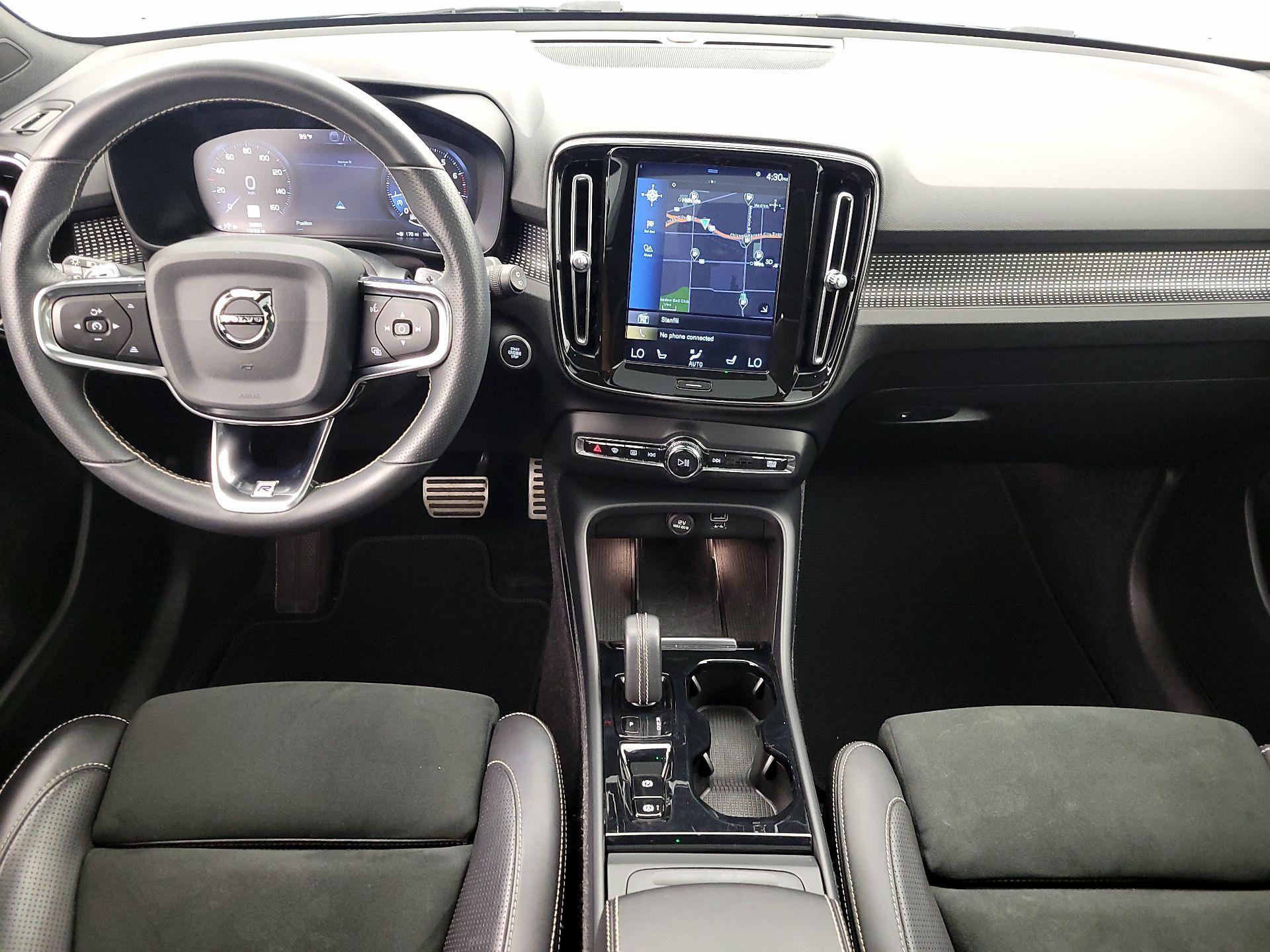 Thumbnail: 2020 Volvo XC40 - 9