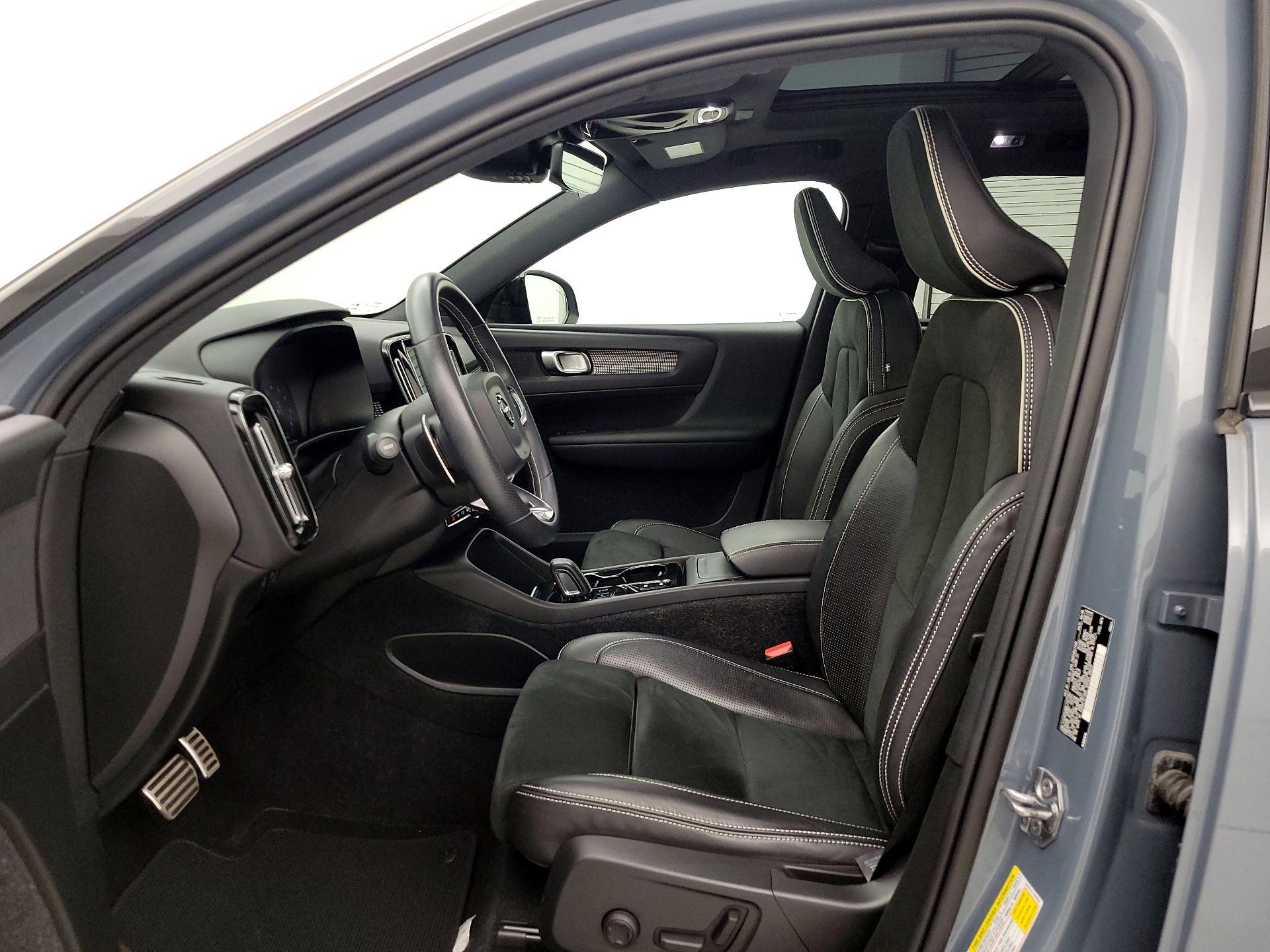 Thumbnail: 2020 Volvo XC40 - 20