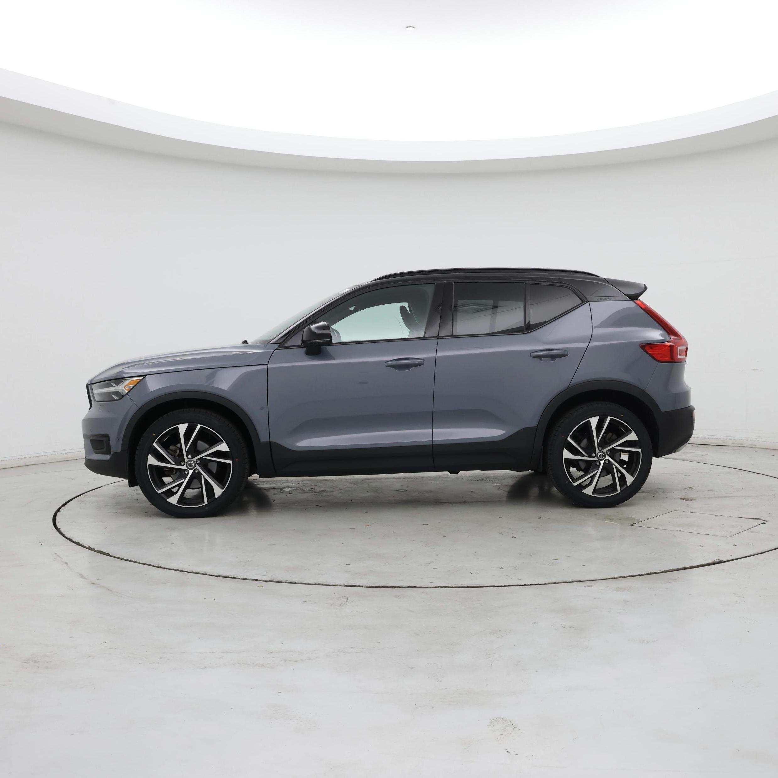 Thumbnail: 2020 Volvo XC40 - 3
