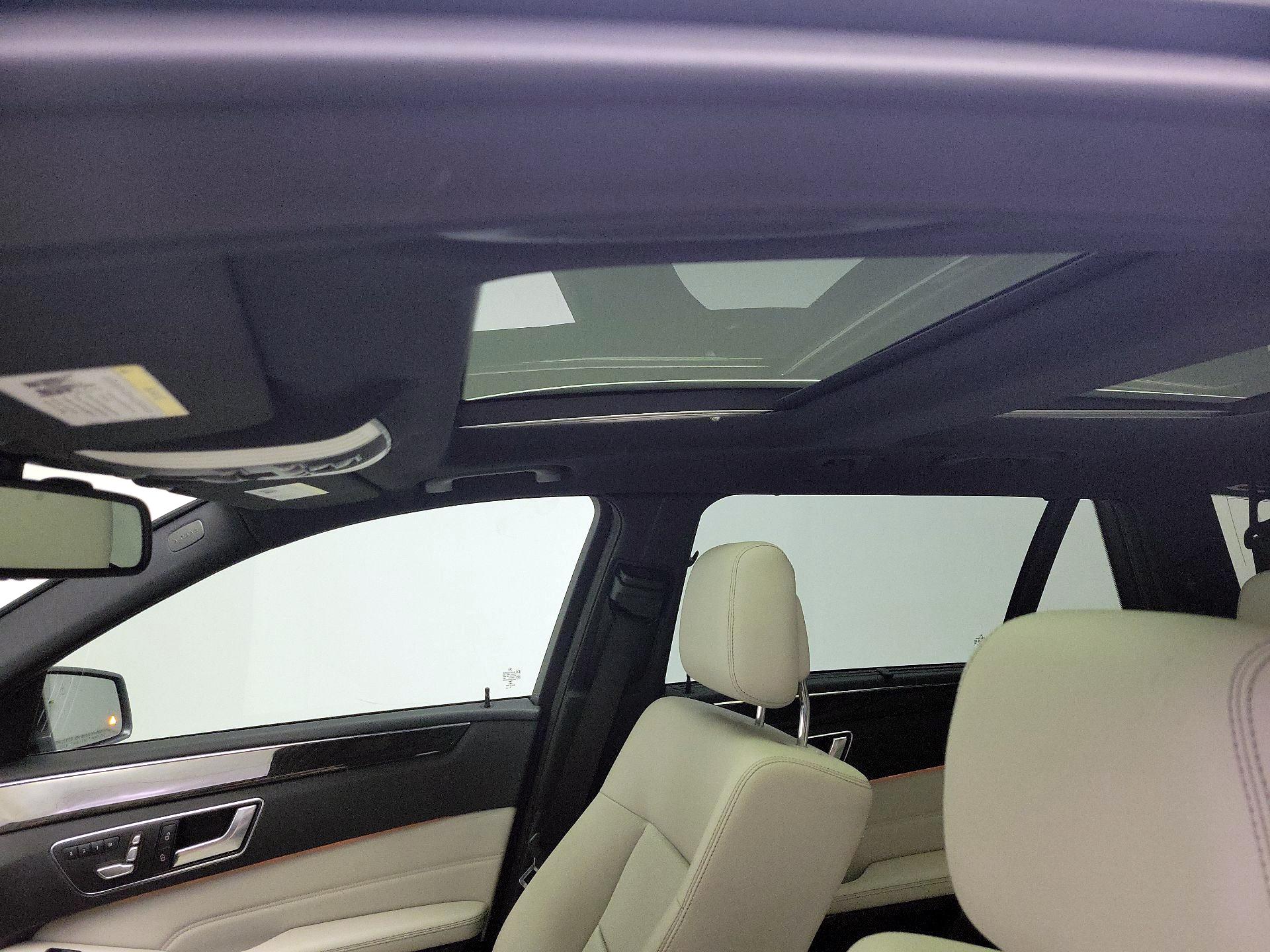 Thumbnail: 2016 Mercedes-Benz E-Class - 20