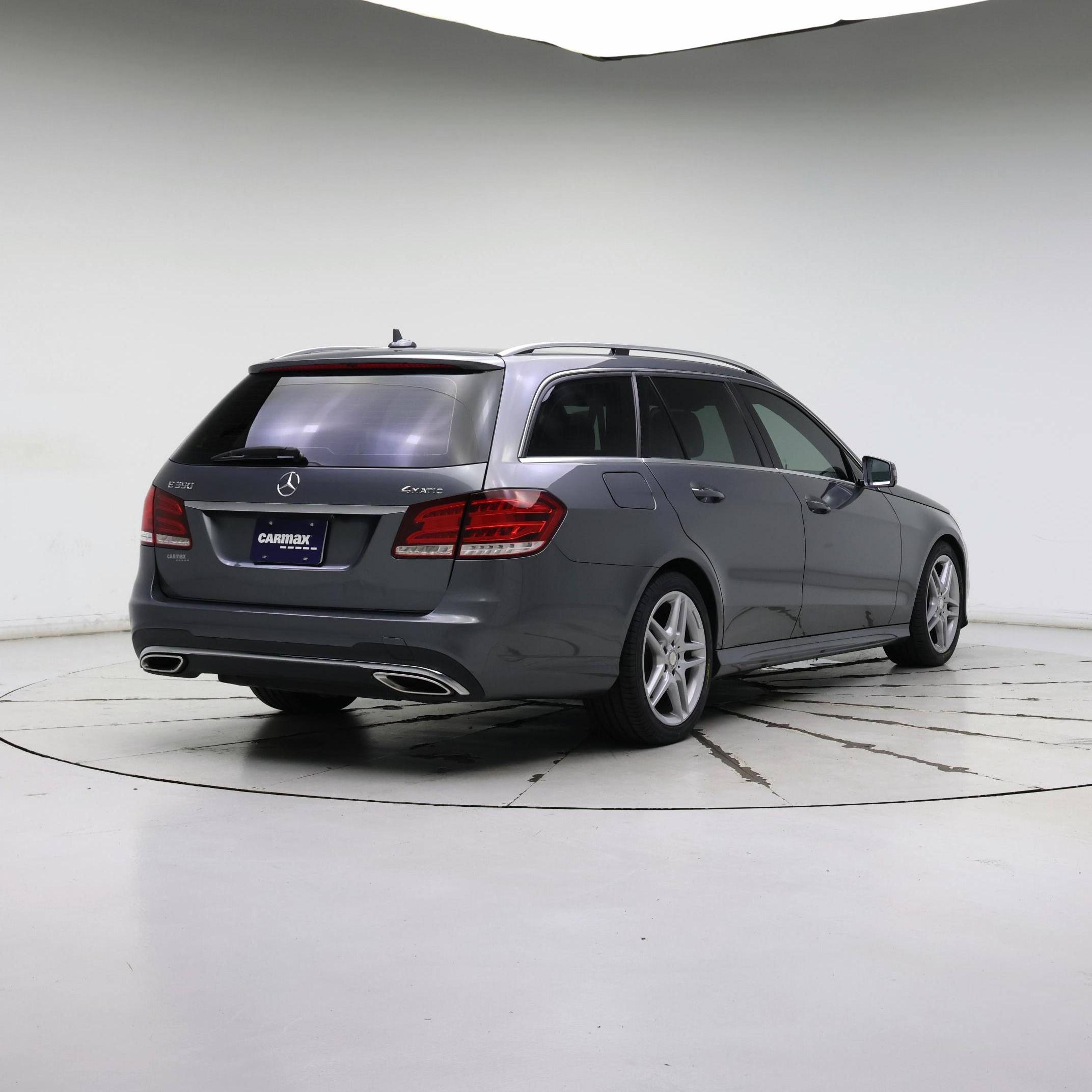 Thumbnail: 2016 Mercedes-Benz E-Class - 8
