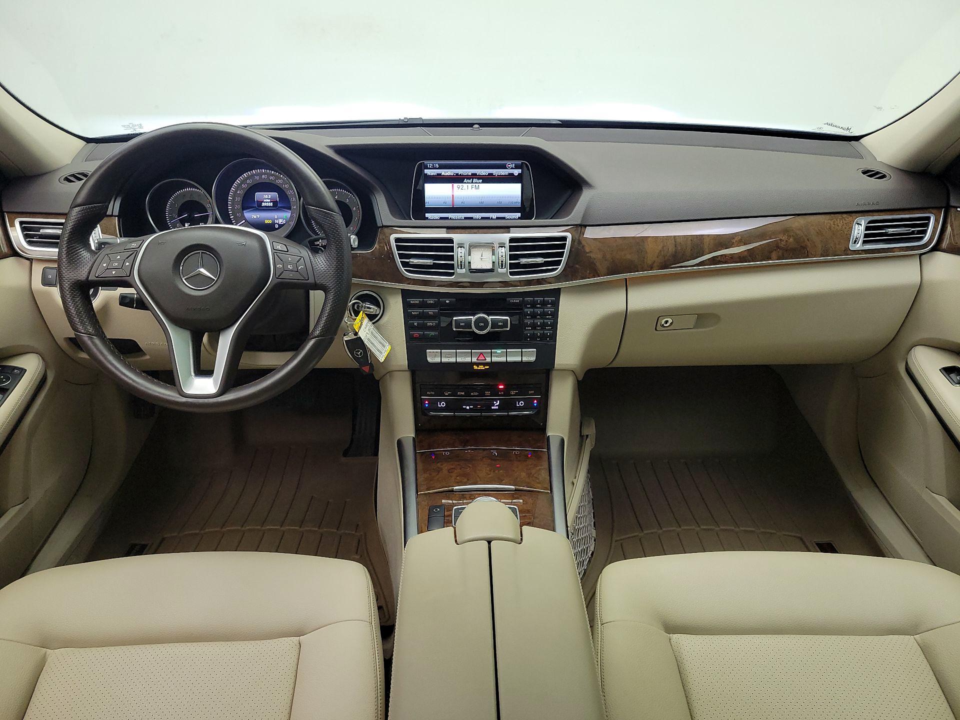 Thumbnail: 2014 Mercedes-Benz E-Class - 9