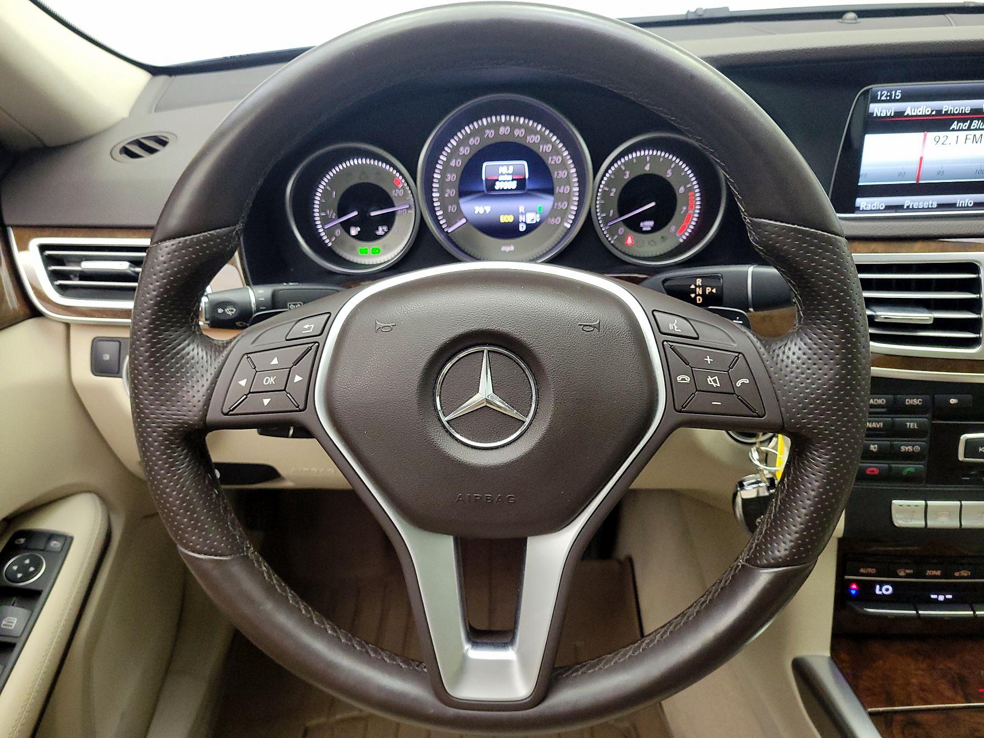 Thumbnail: 2014 Mercedes-Benz E-Class - 10