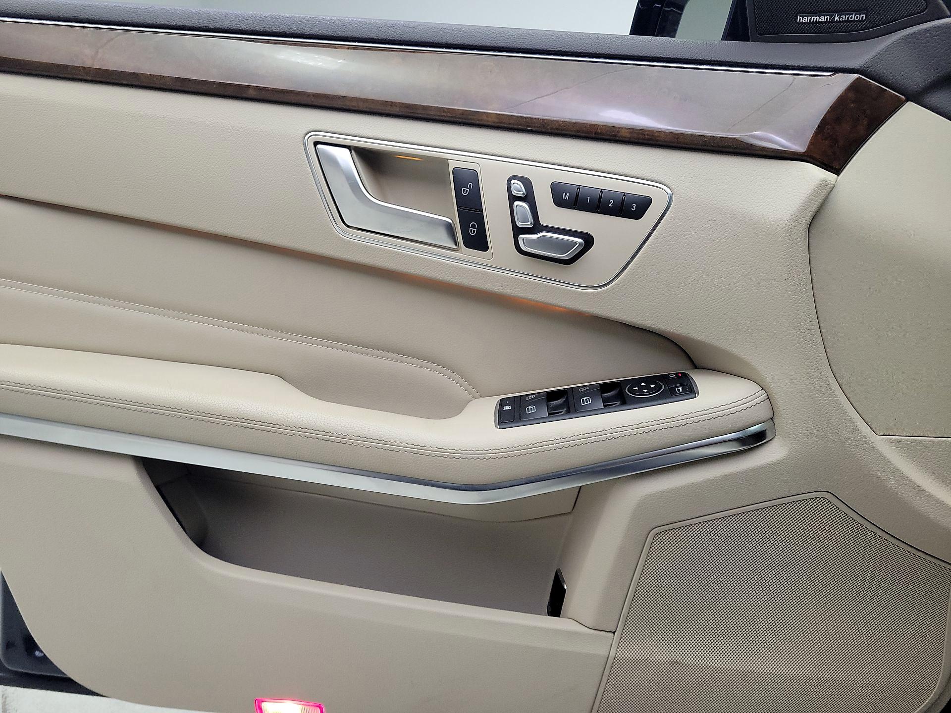 Thumbnail: 2014 Mercedes-Benz E-Class - 12