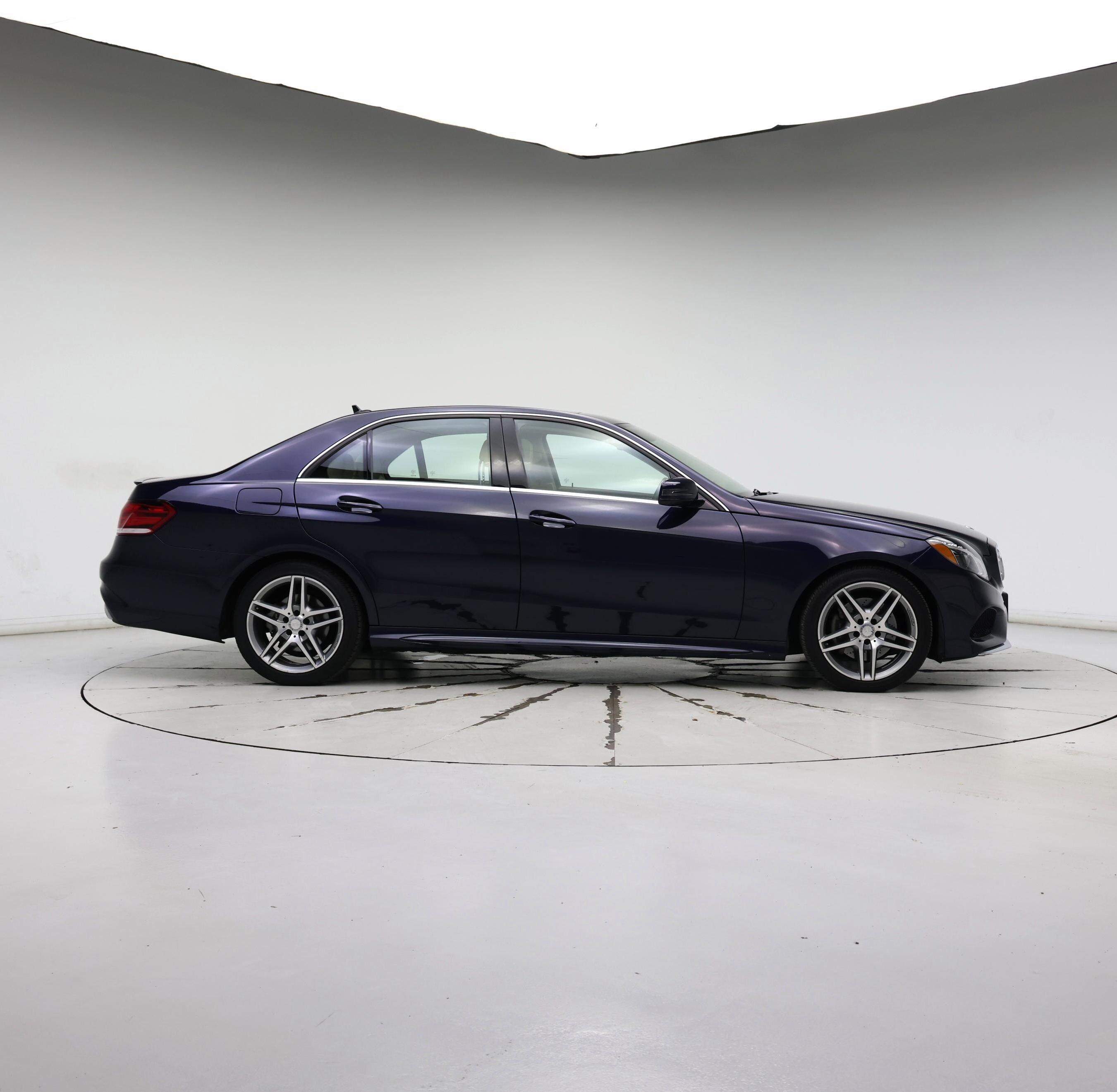 Thumbnail: 2014 Mercedes-Benz E-Class - 7