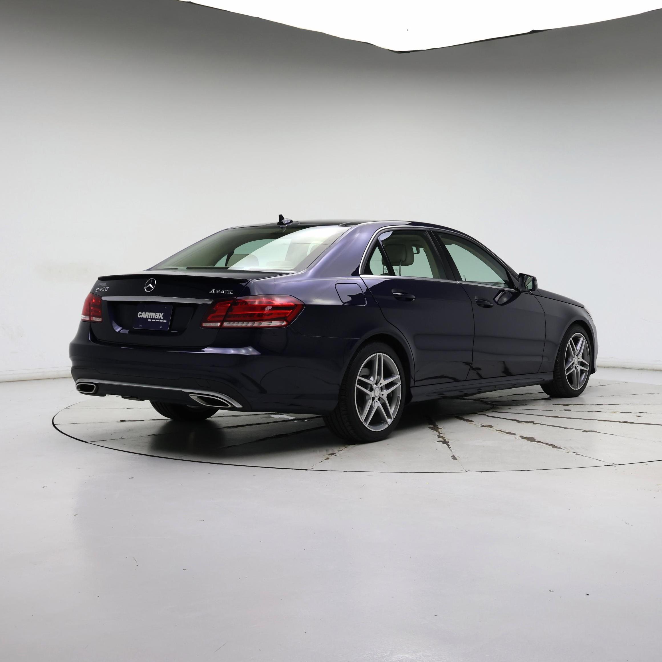Thumbnail: 2014 Mercedes-Benz E-Class - 8