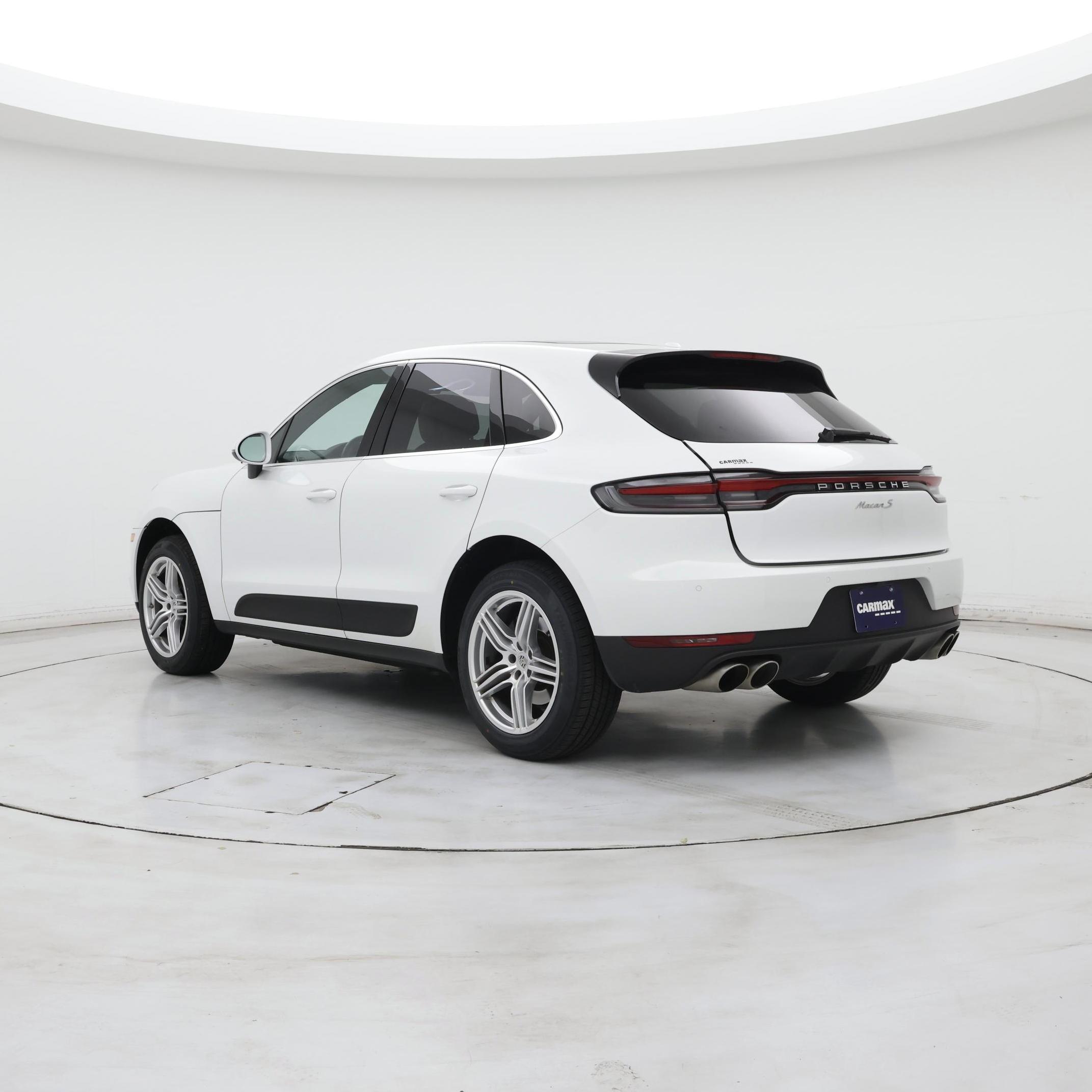 Thumbnail: 2020 Porsche Macan - 2