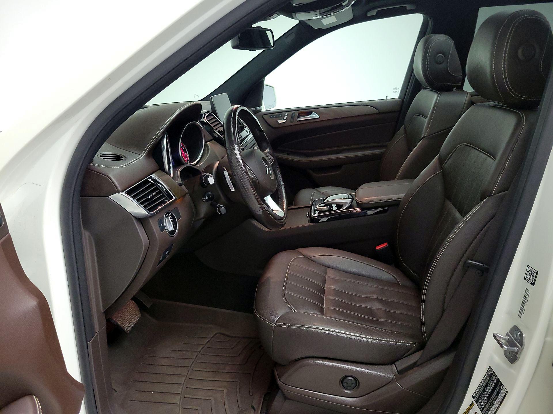 Thumbnail: 2019 Mercedes-Benz GLS - 11