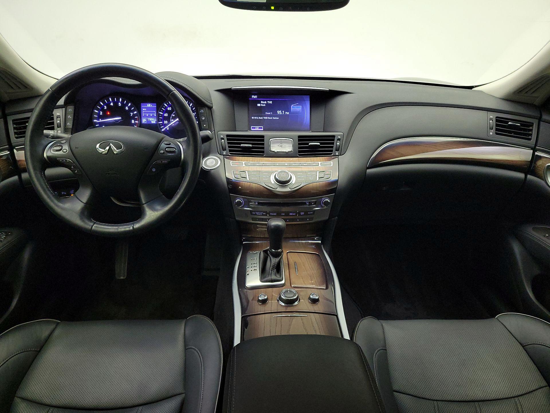 Thumbnail: 2014 INFINITI Q70 - 9