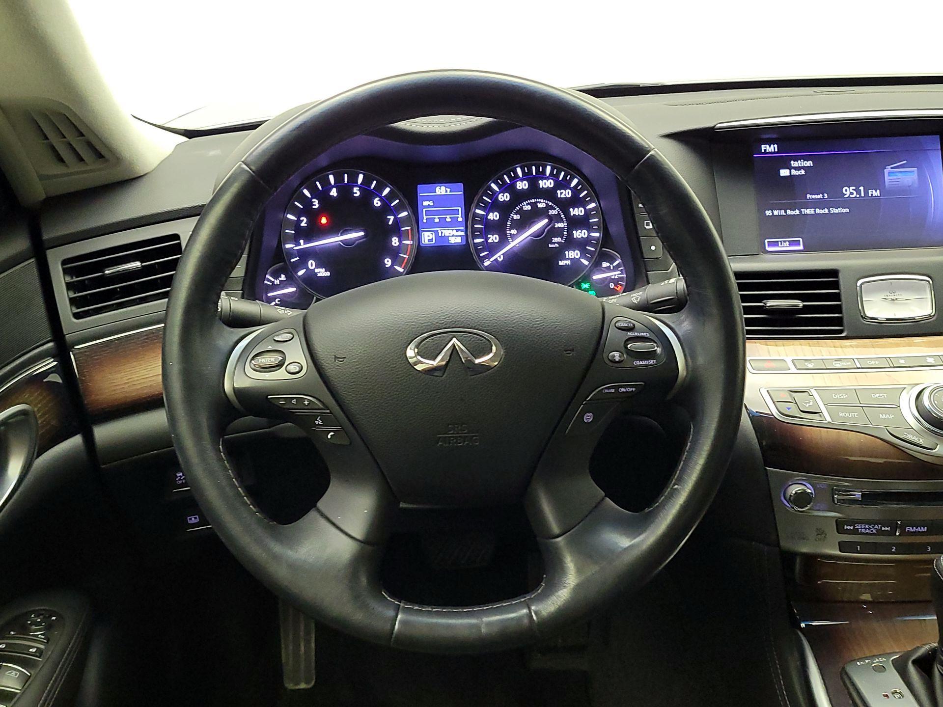 Thumbnail: 2014 INFINITI Q70 - 10