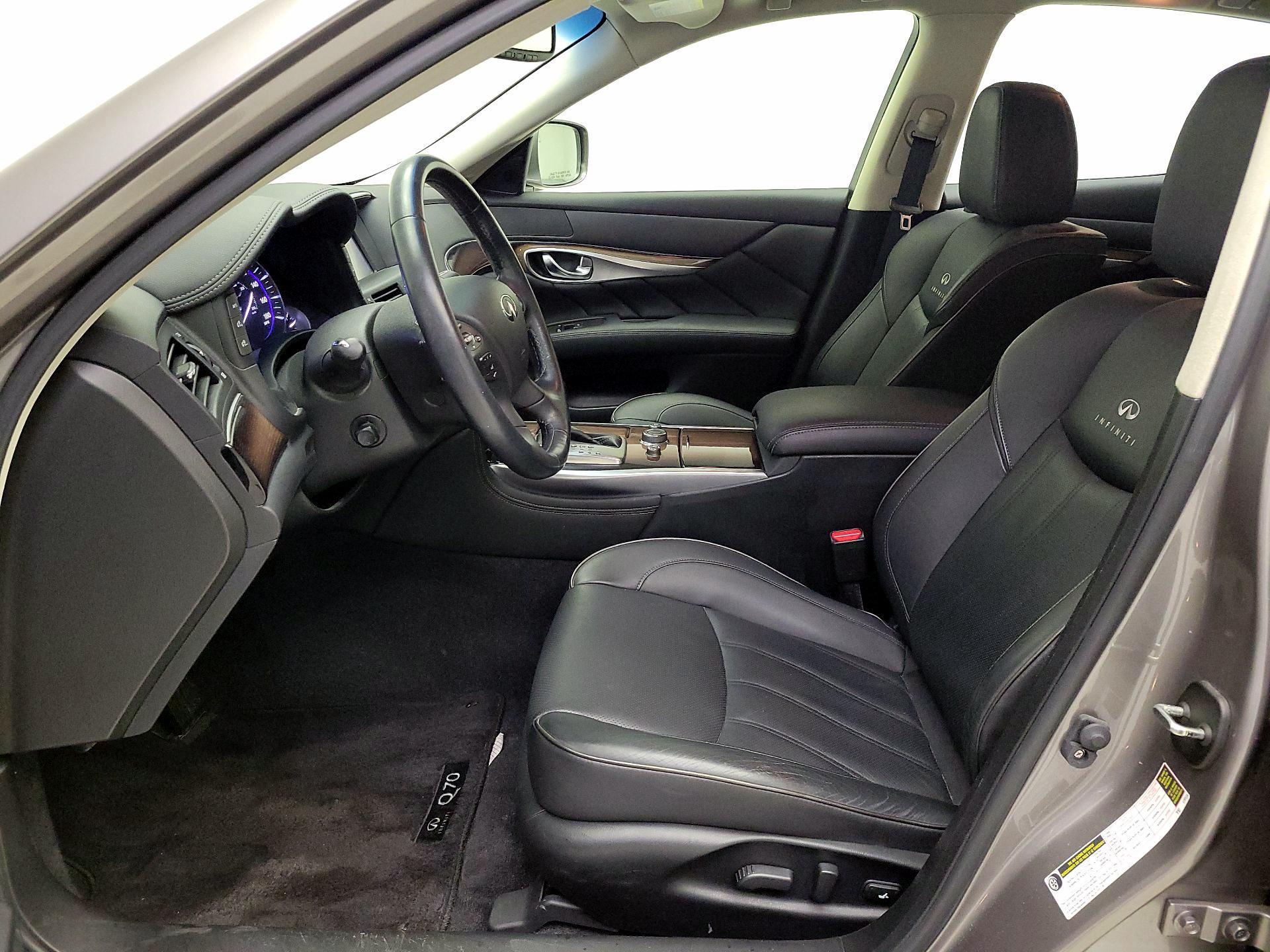 Thumbnail: 2014 INFINITI Q70 - 11