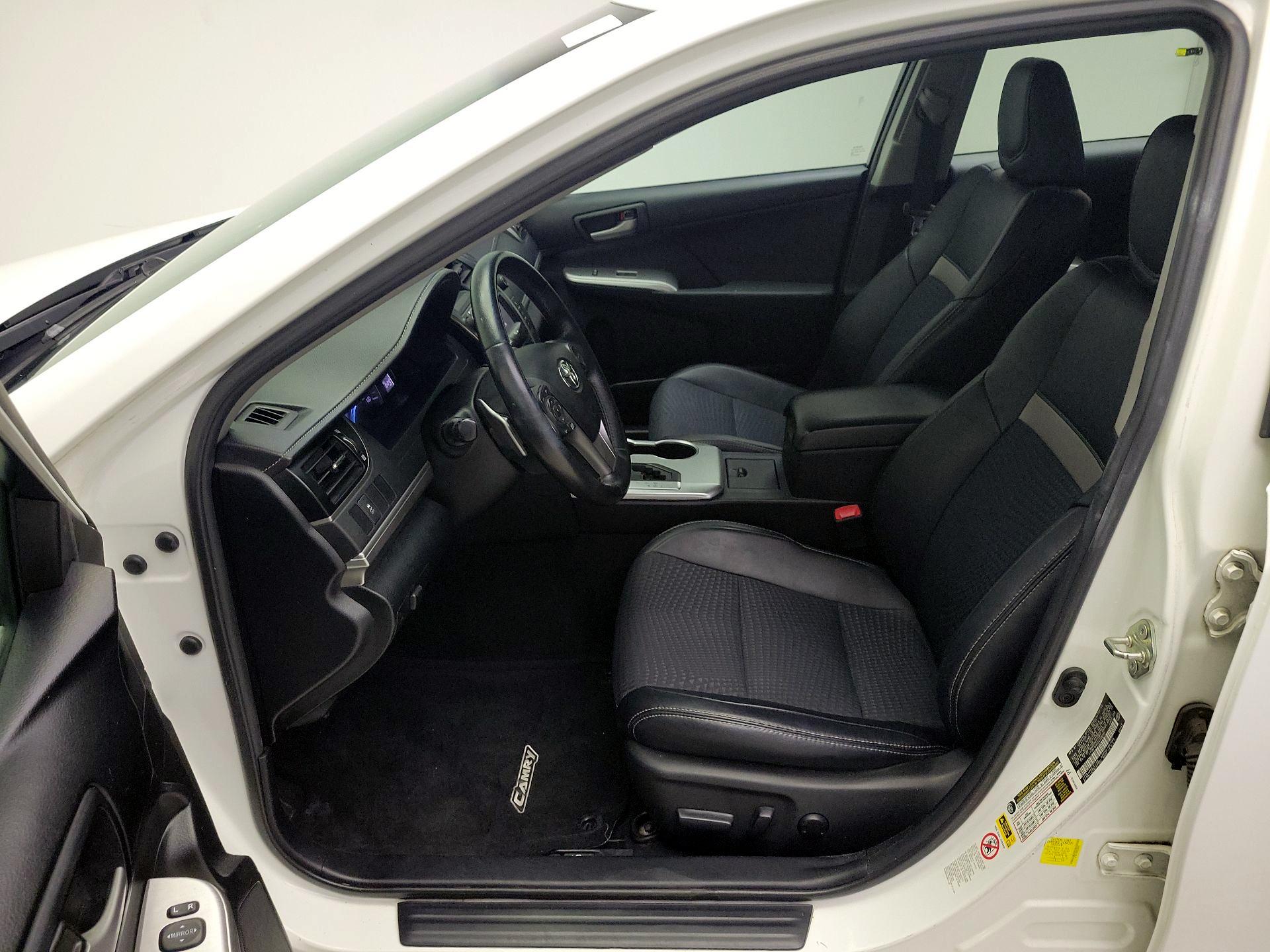 Thumbnail: 2014 Toyota Camry - 11