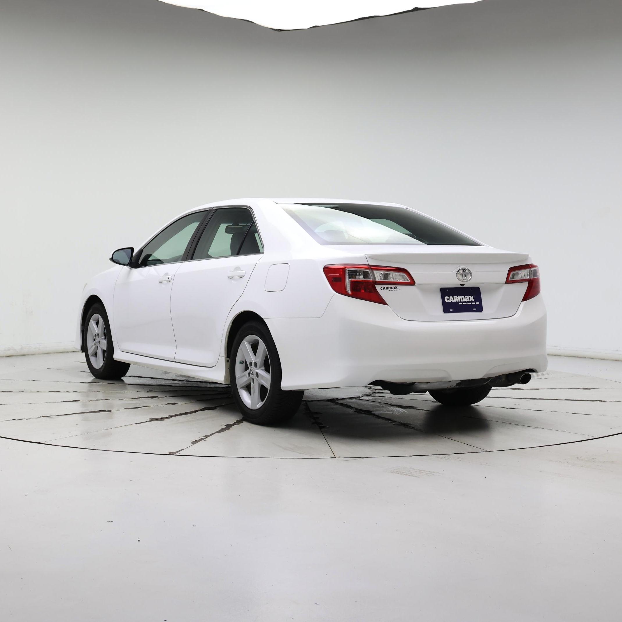 Thumbnail: 2014 Toyota Camry - 2