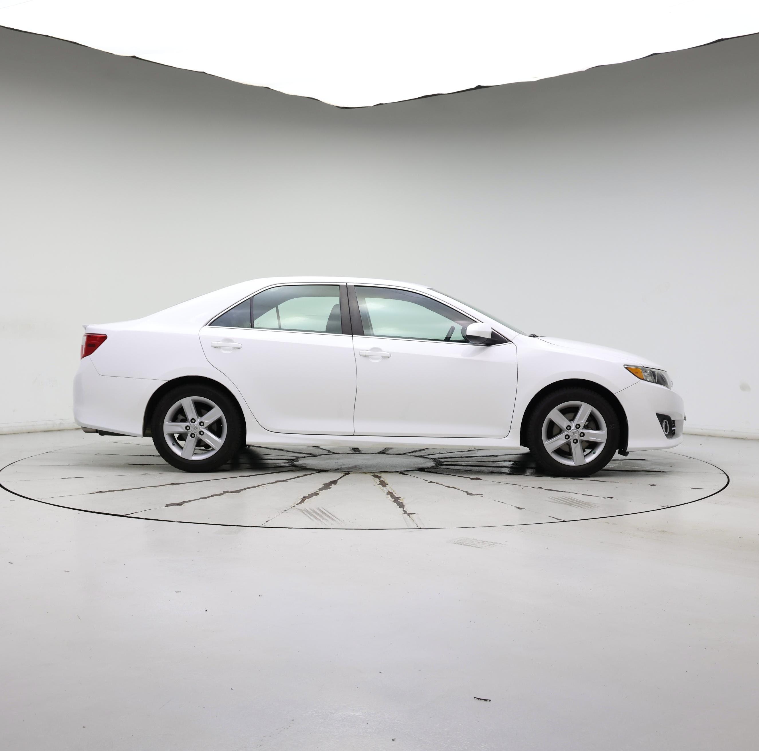 Thumbnail: 2014 Toyota Camry - 7