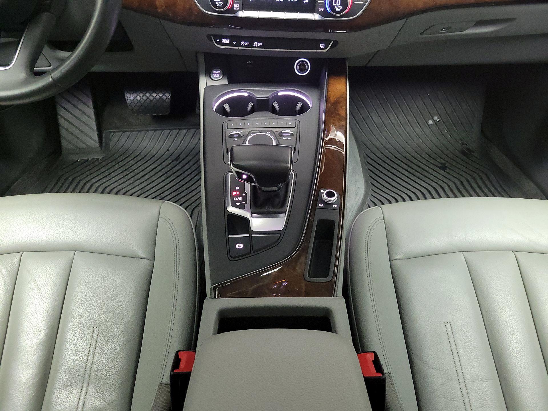 Thumbnail: 2019 Audi A4 - 17