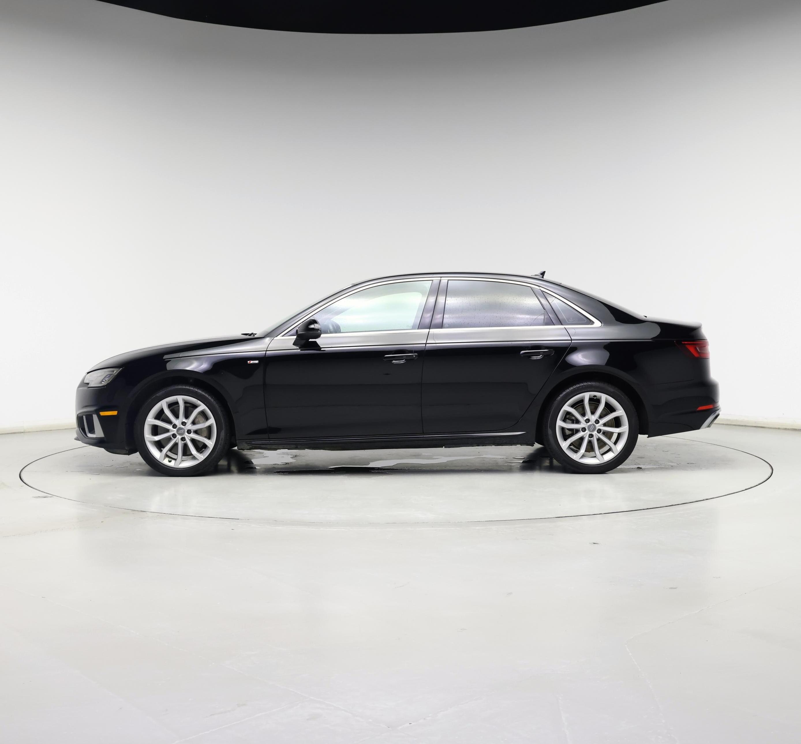 Thumbnail: 2019 Audi A4 - 3