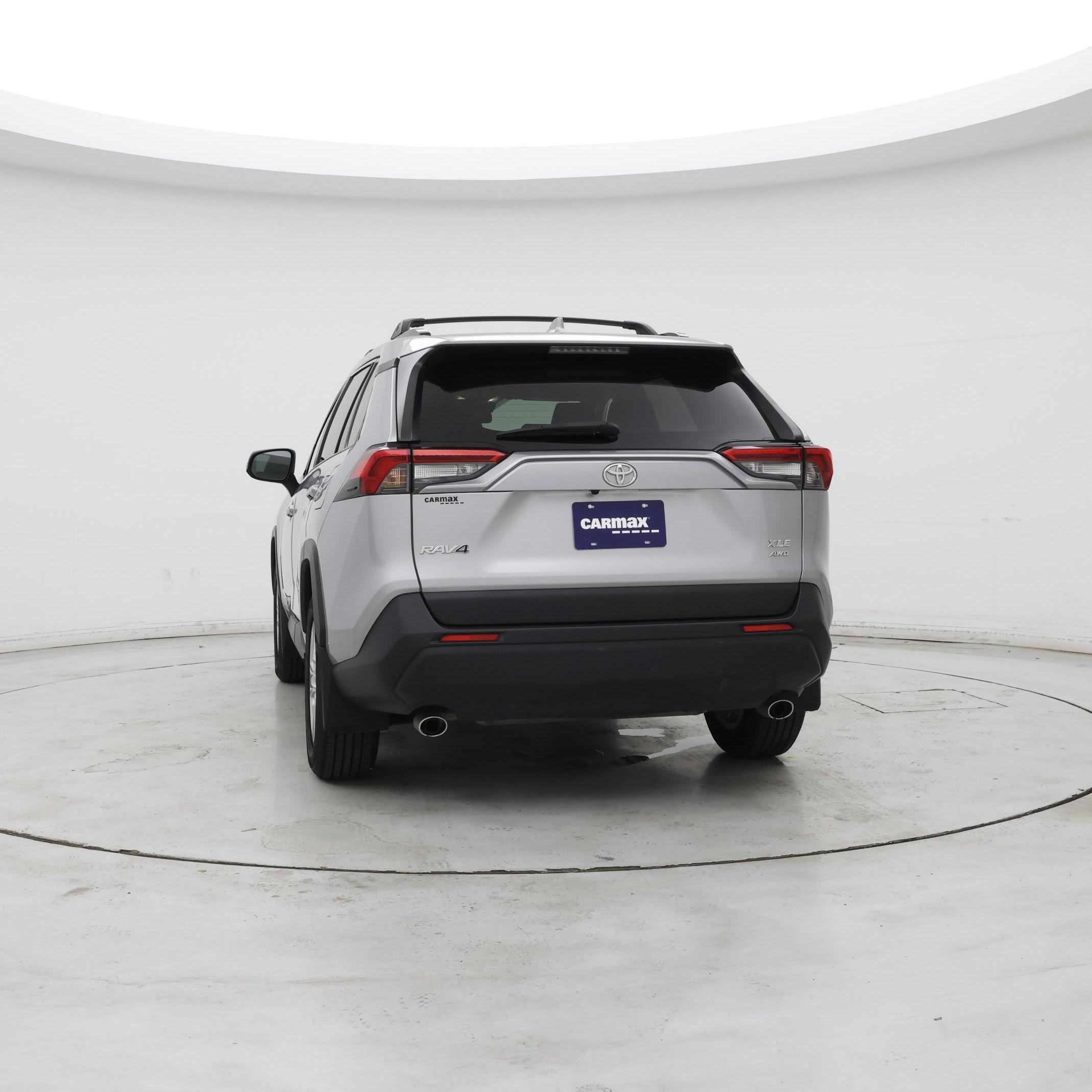 Thumbnail: 2019 Toyota RAV4 - 6