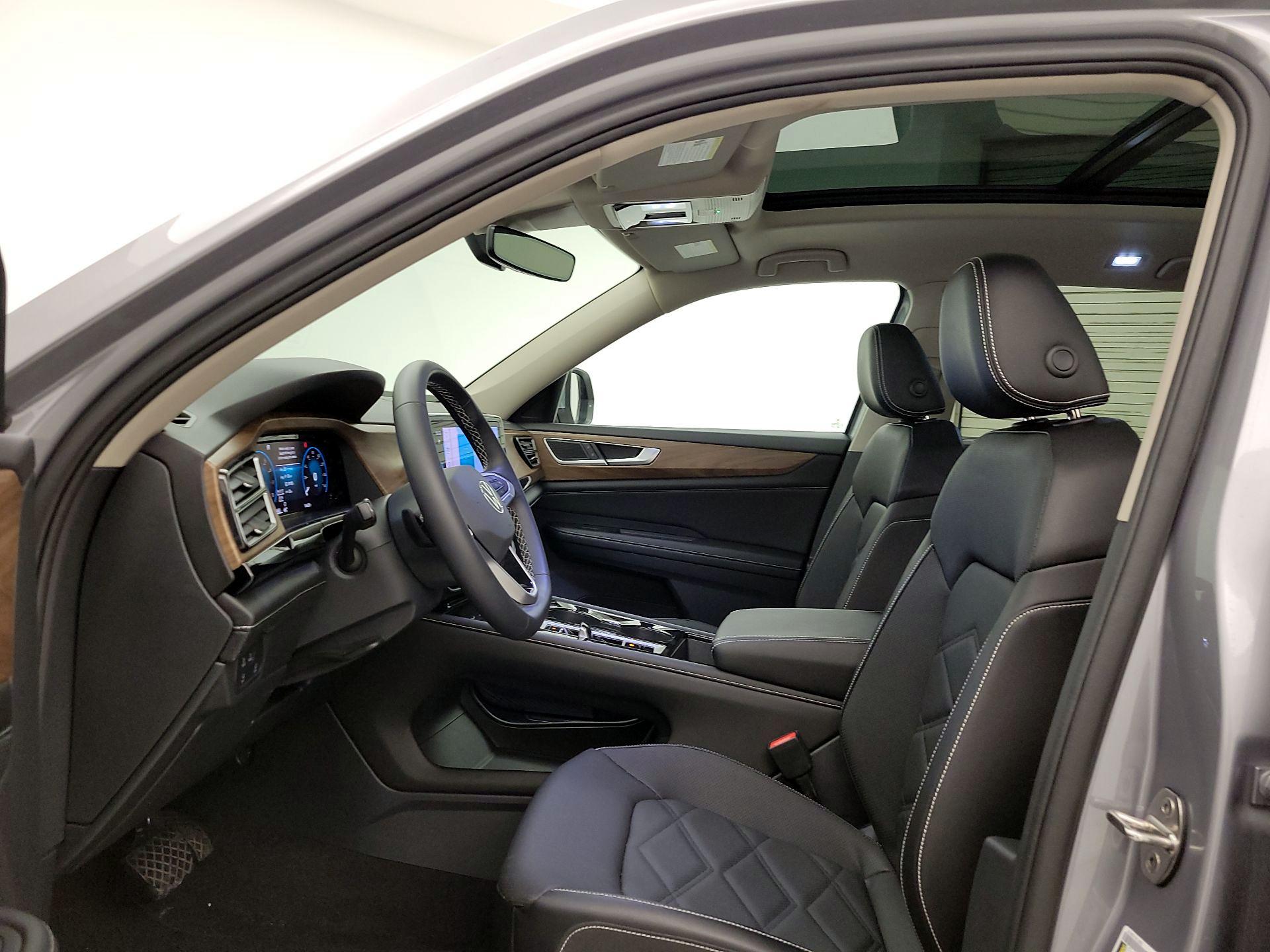 Thumbnail: 2024 Volkswagen Atlas - 19
