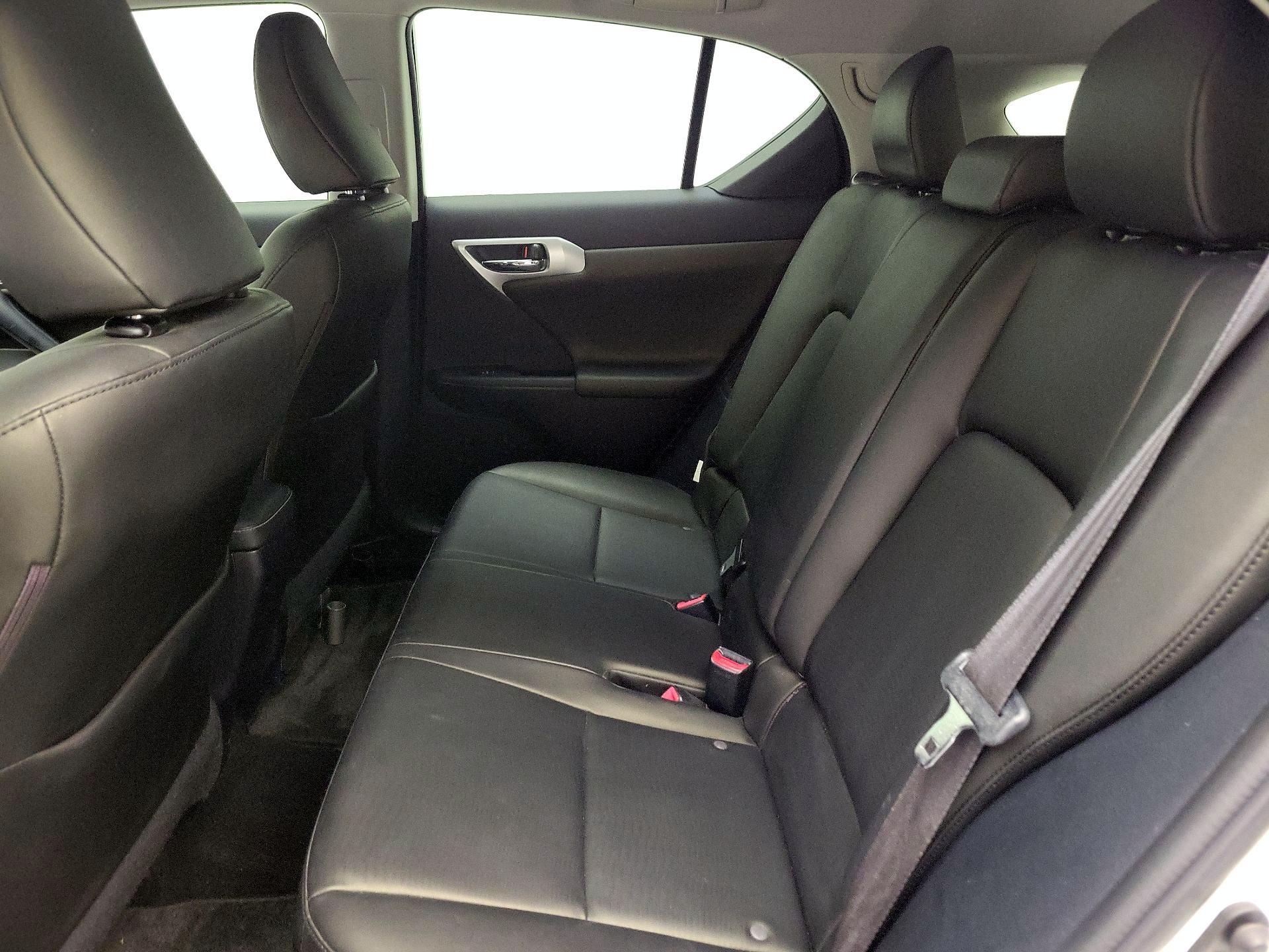 Thumbnail: 2013 Lexus CT - 18