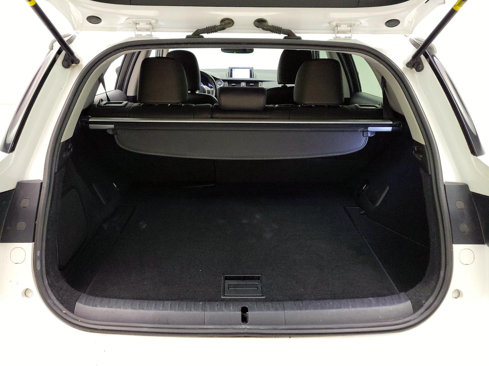 Thumbnail: 2013 Lexus CT - 19