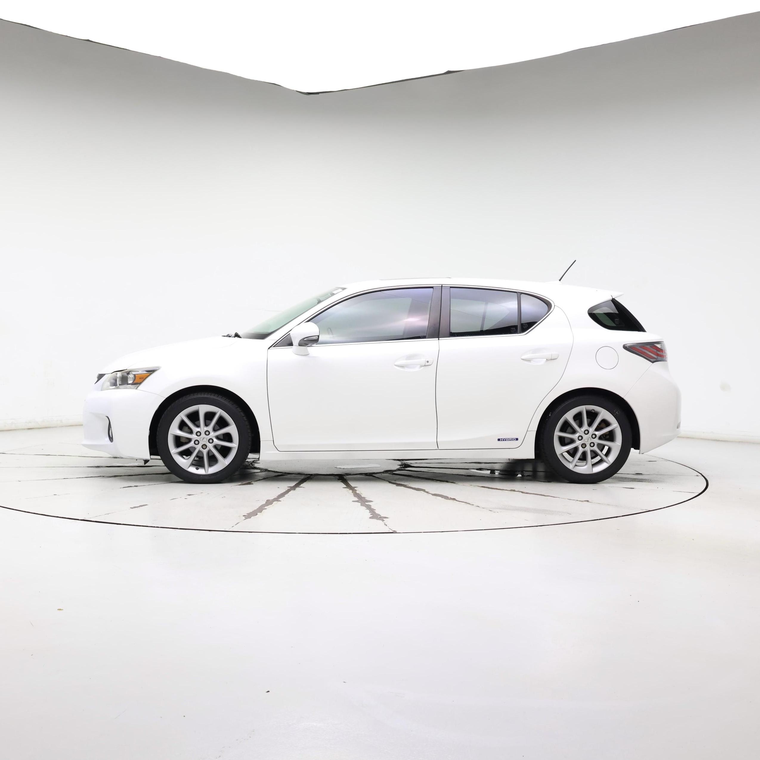 Thumbnail: 2013 Lexus CT - 3