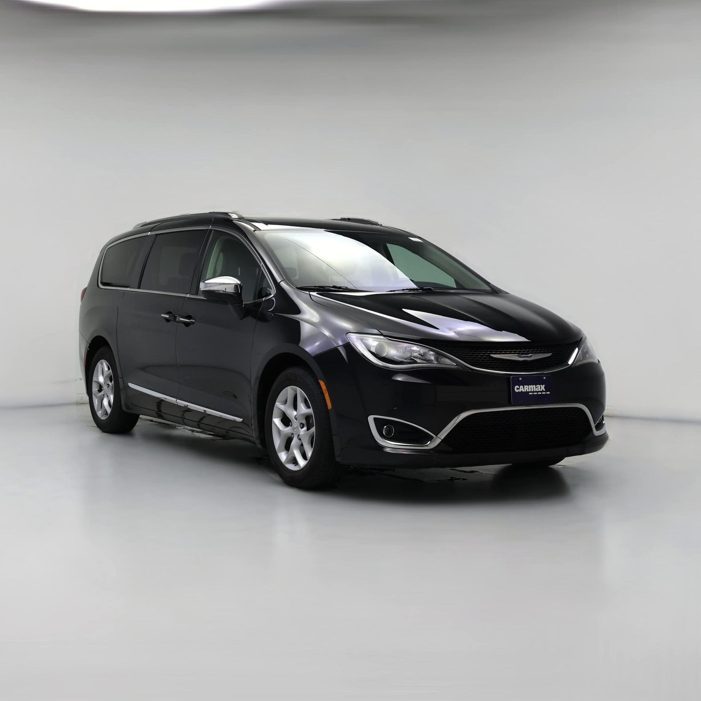 Thumbnail: 2019 Chrysler Pacifica - 1