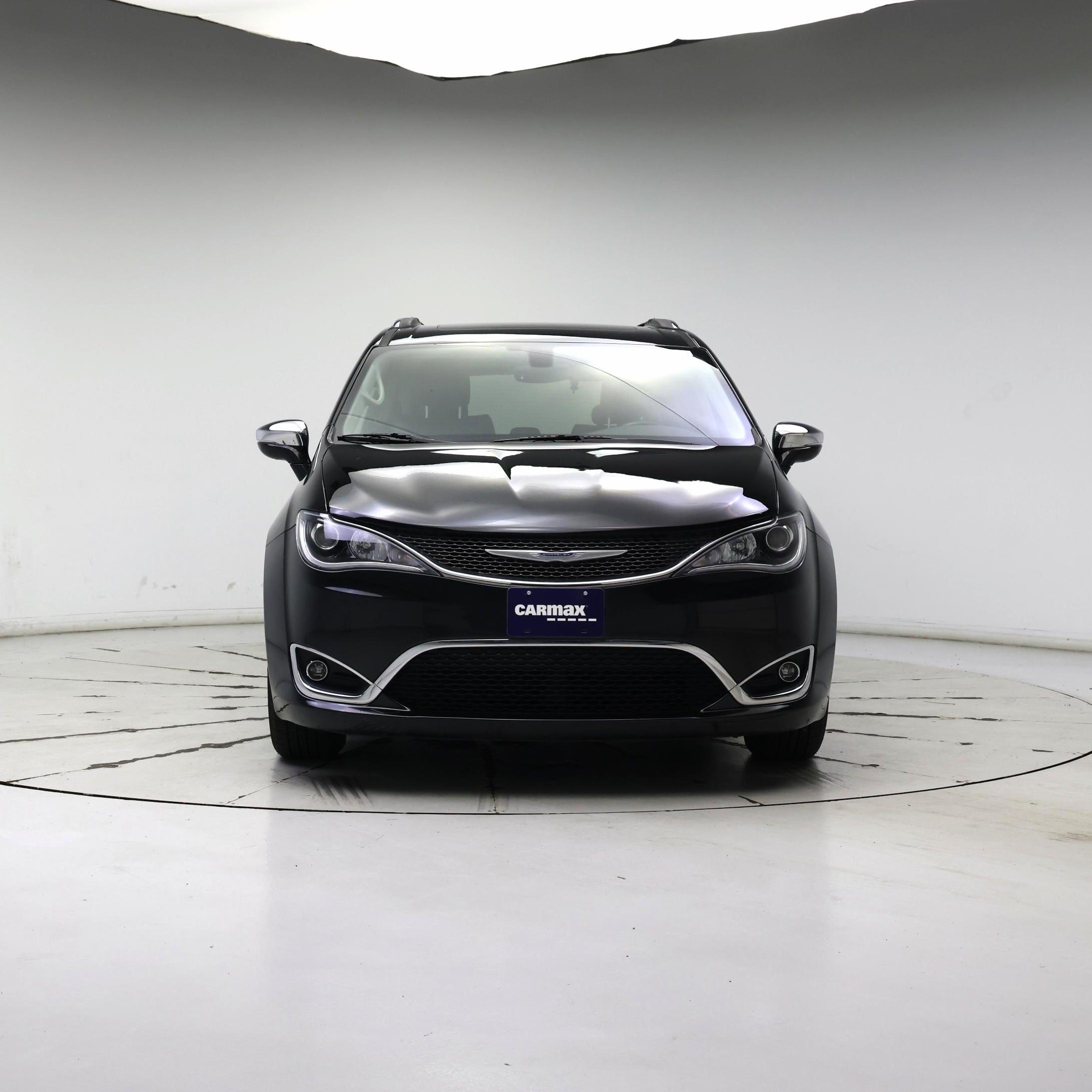 Thumbnail: 2019 Chrysler Pacifica - 5