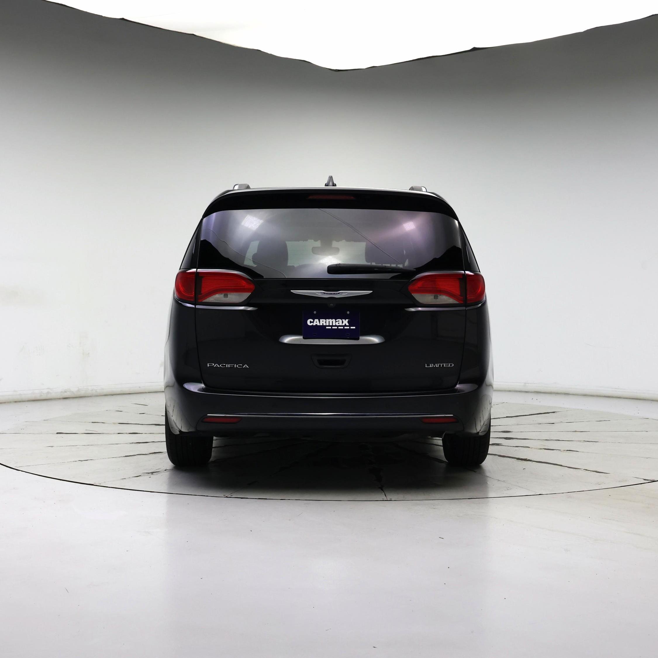 Thumbnail: 2019 Chrysler Pacifica - 6