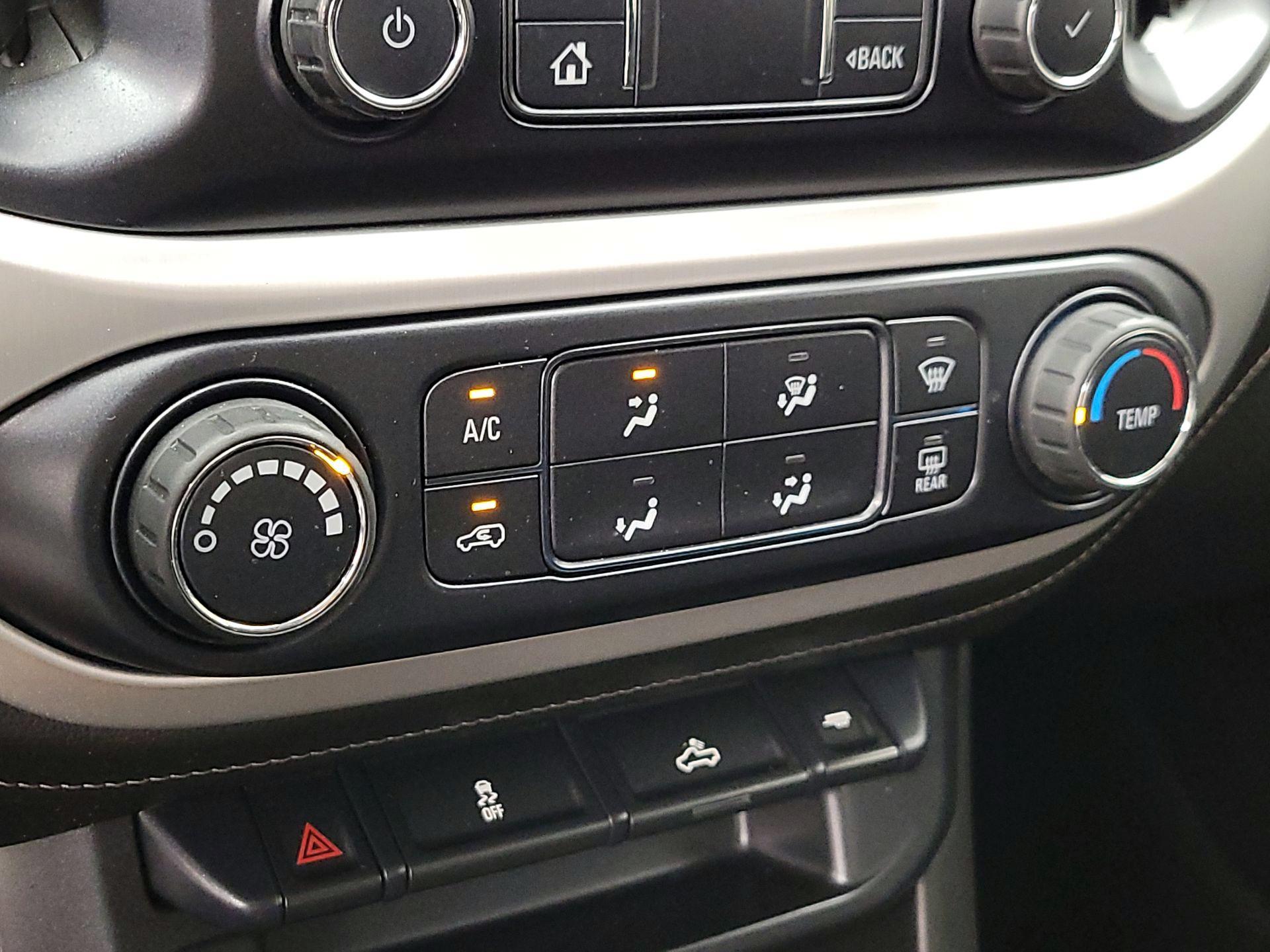 Thumbnail: 2019 GMC Canyon - 16