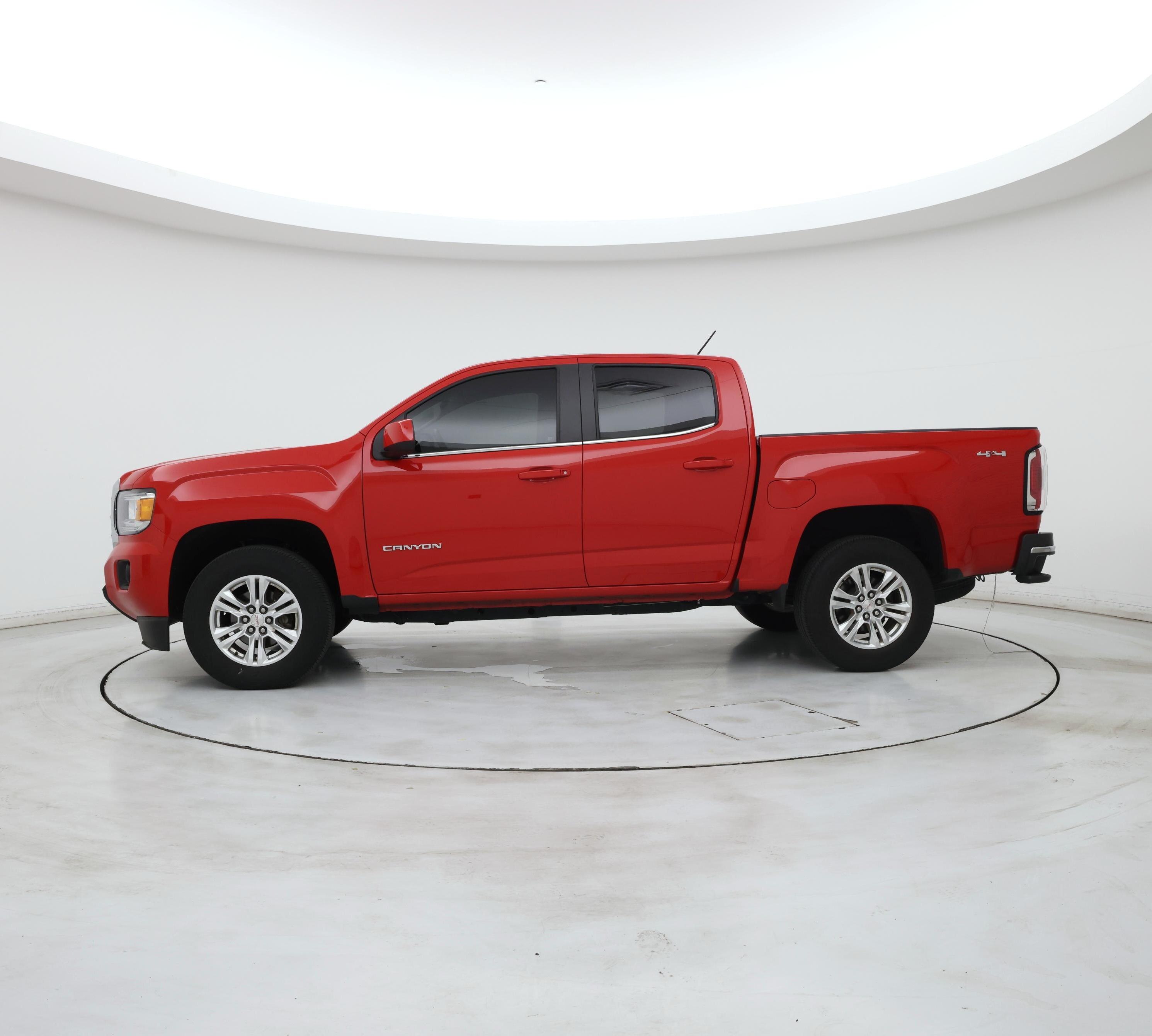 Thumbnail: 2019 GMC Canyon - 3