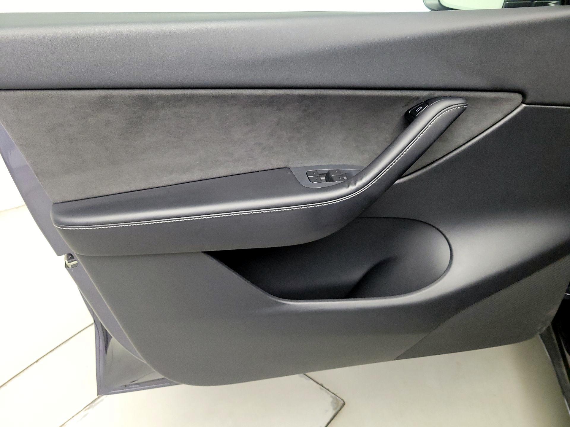 Thumbnail: 2021 Tesla Model Y - 12