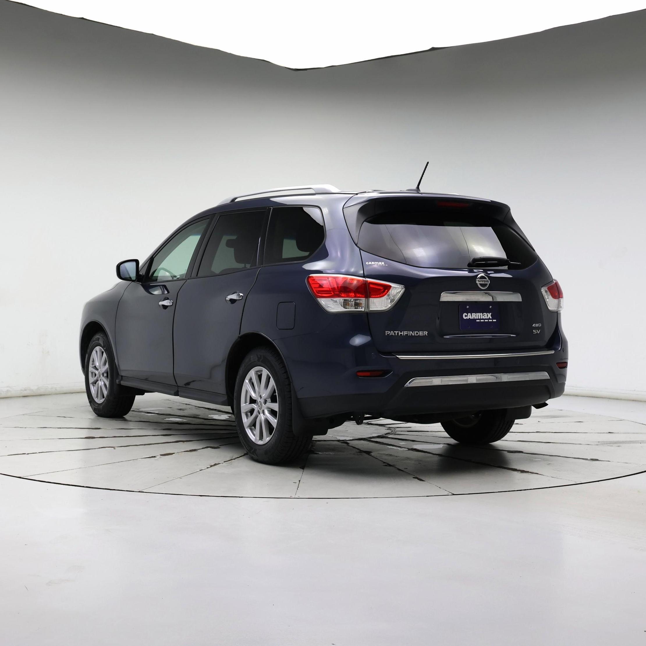 Thumbnail: 2016 Nissan Pathfinder - 2