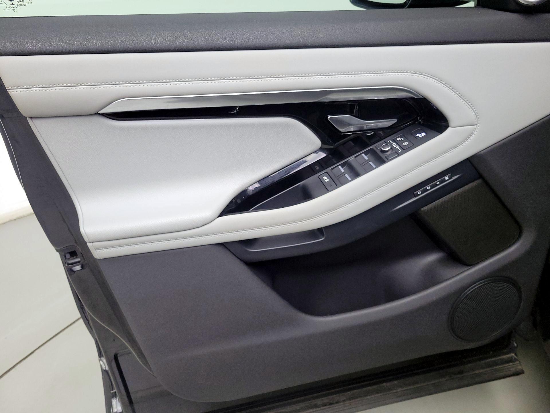 Thumbnail: 2020 Land Rover Range Rover Evoque - 12