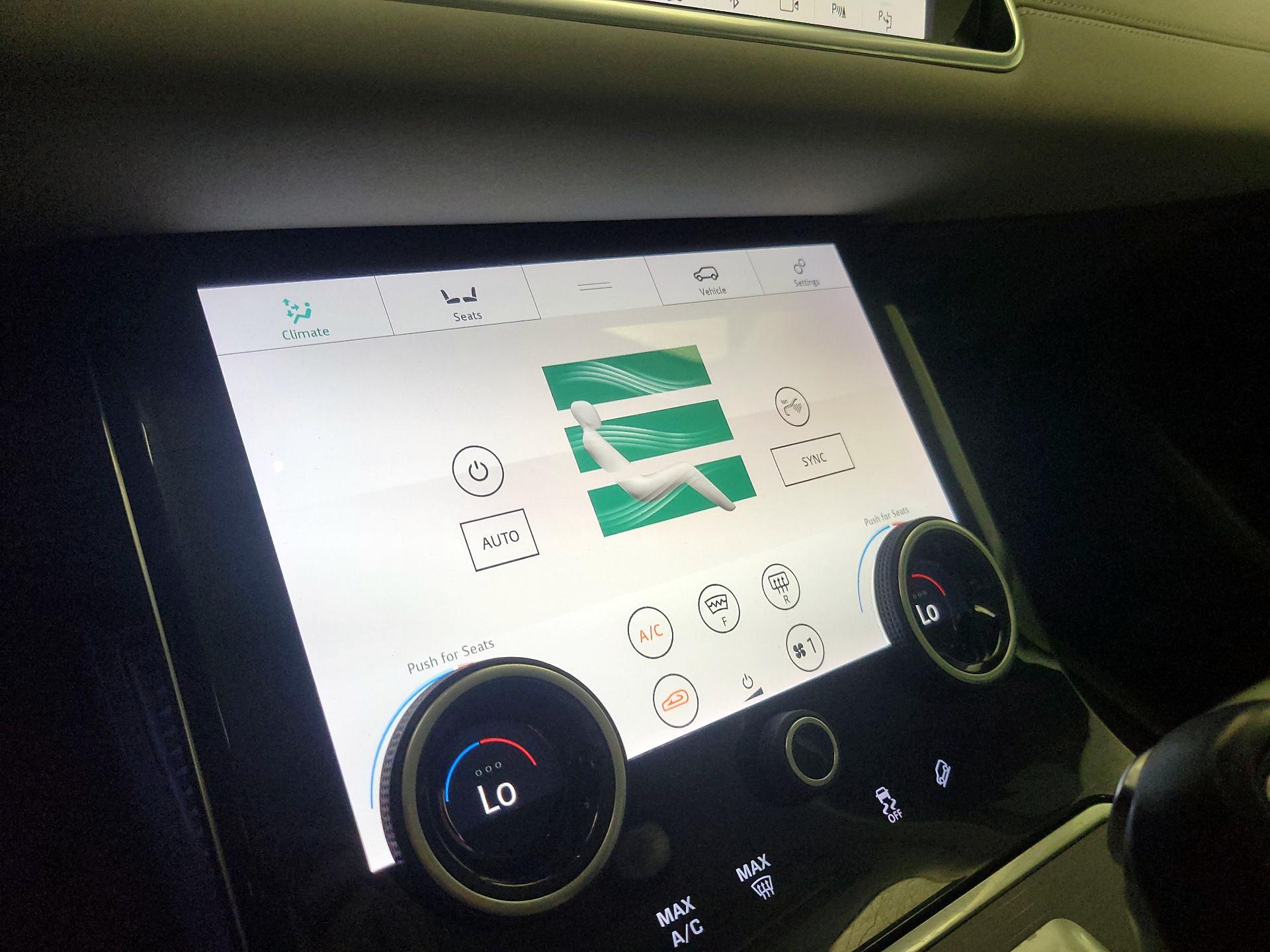 Thumbnail: 2020 Land Rover Range Rover Evoque - 17