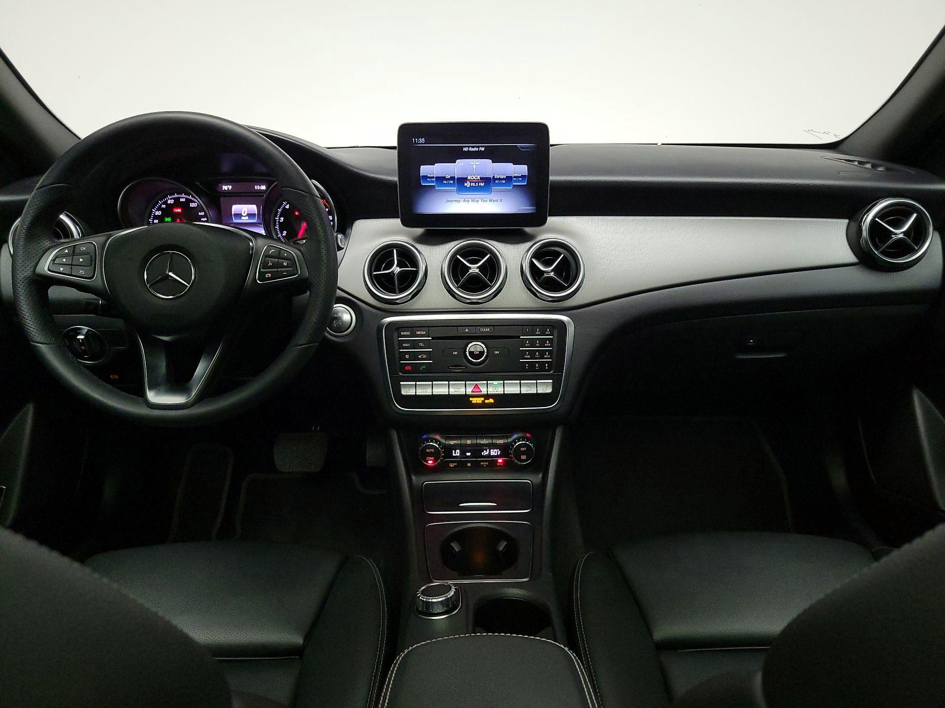 Thumbnail: 2019 Mercedes-Benz GLA - 9